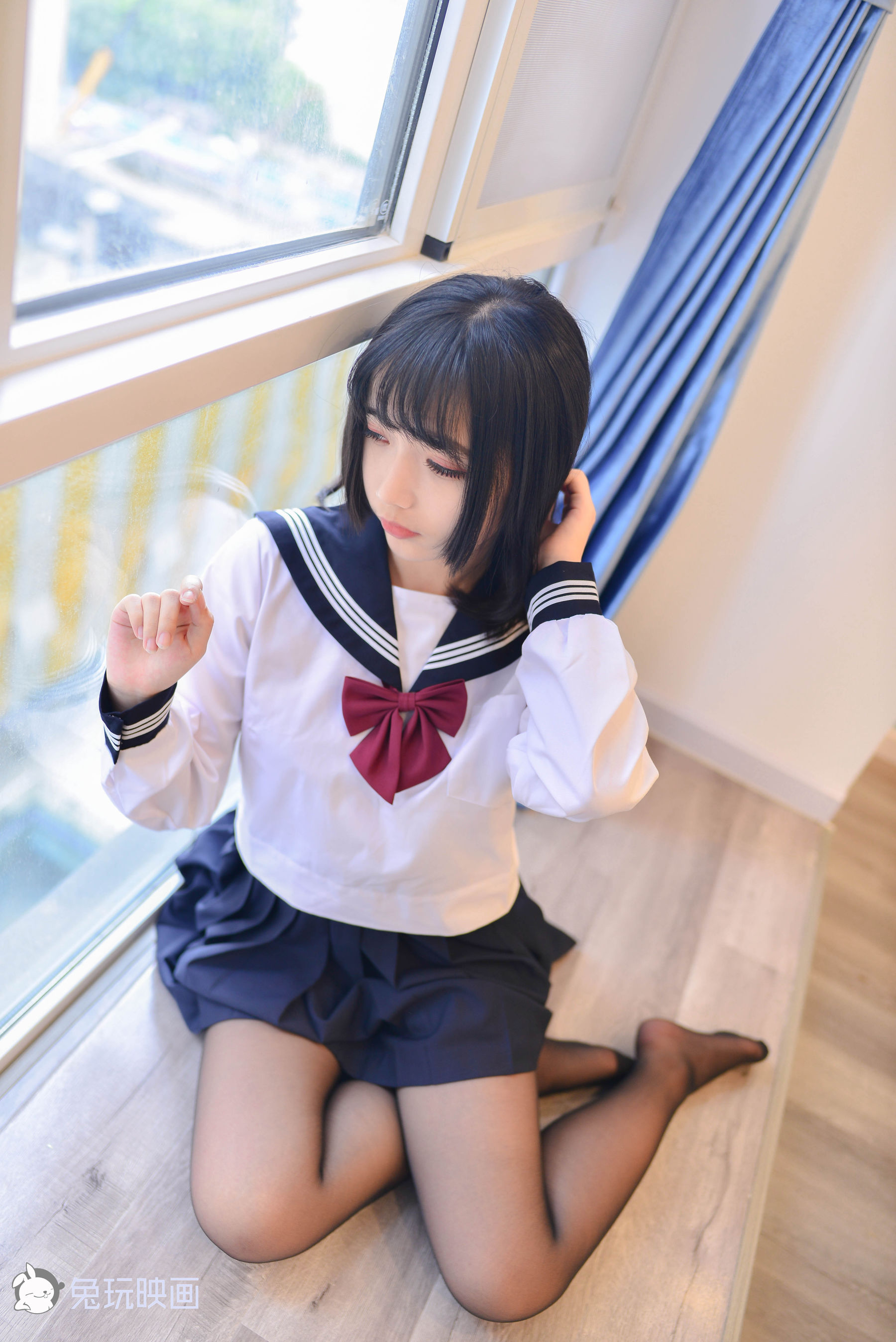 [兔玩映画] - 制服下的死库水_第1张