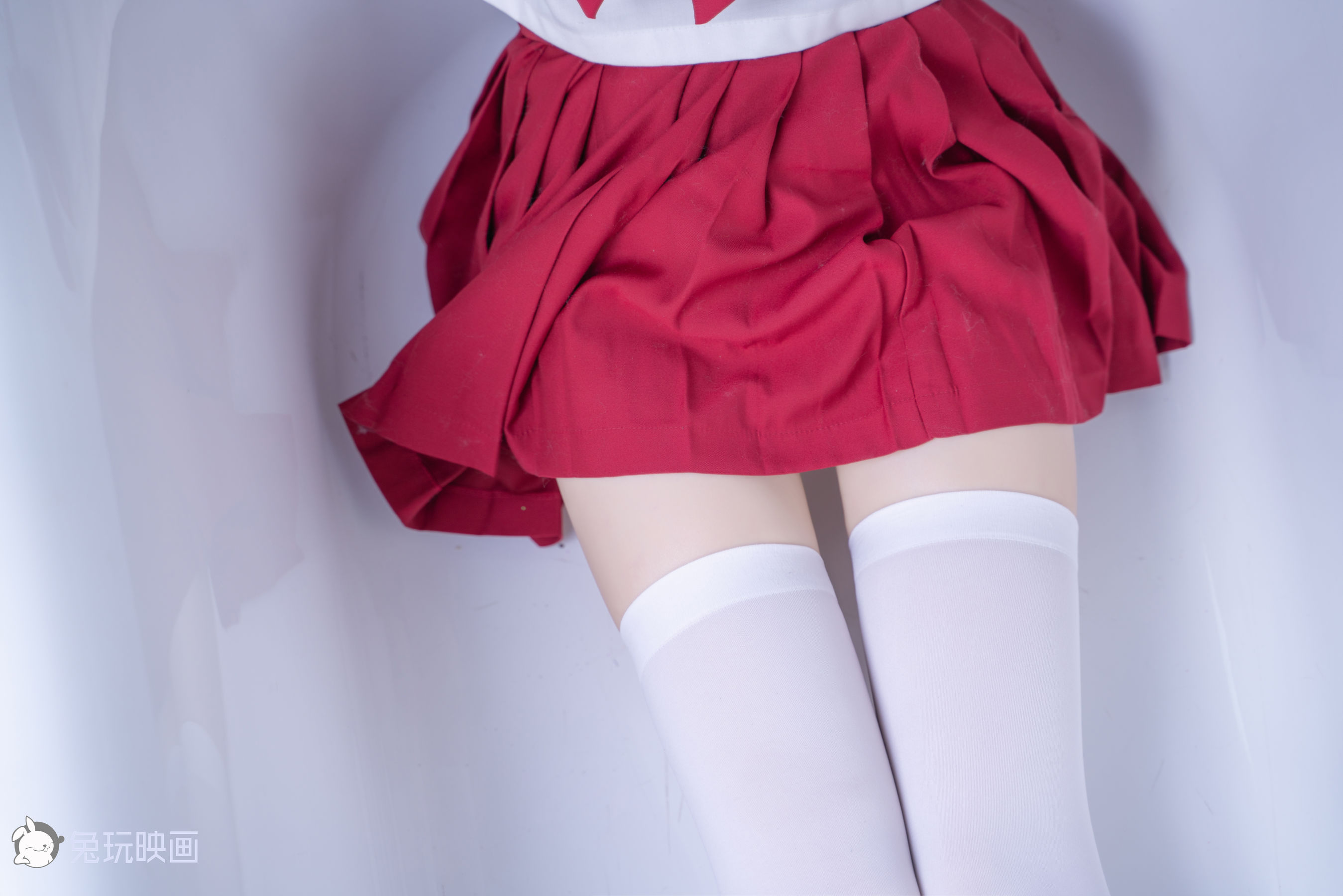 [兔玩映画] - 浴缸里的红裙白丝_第3张