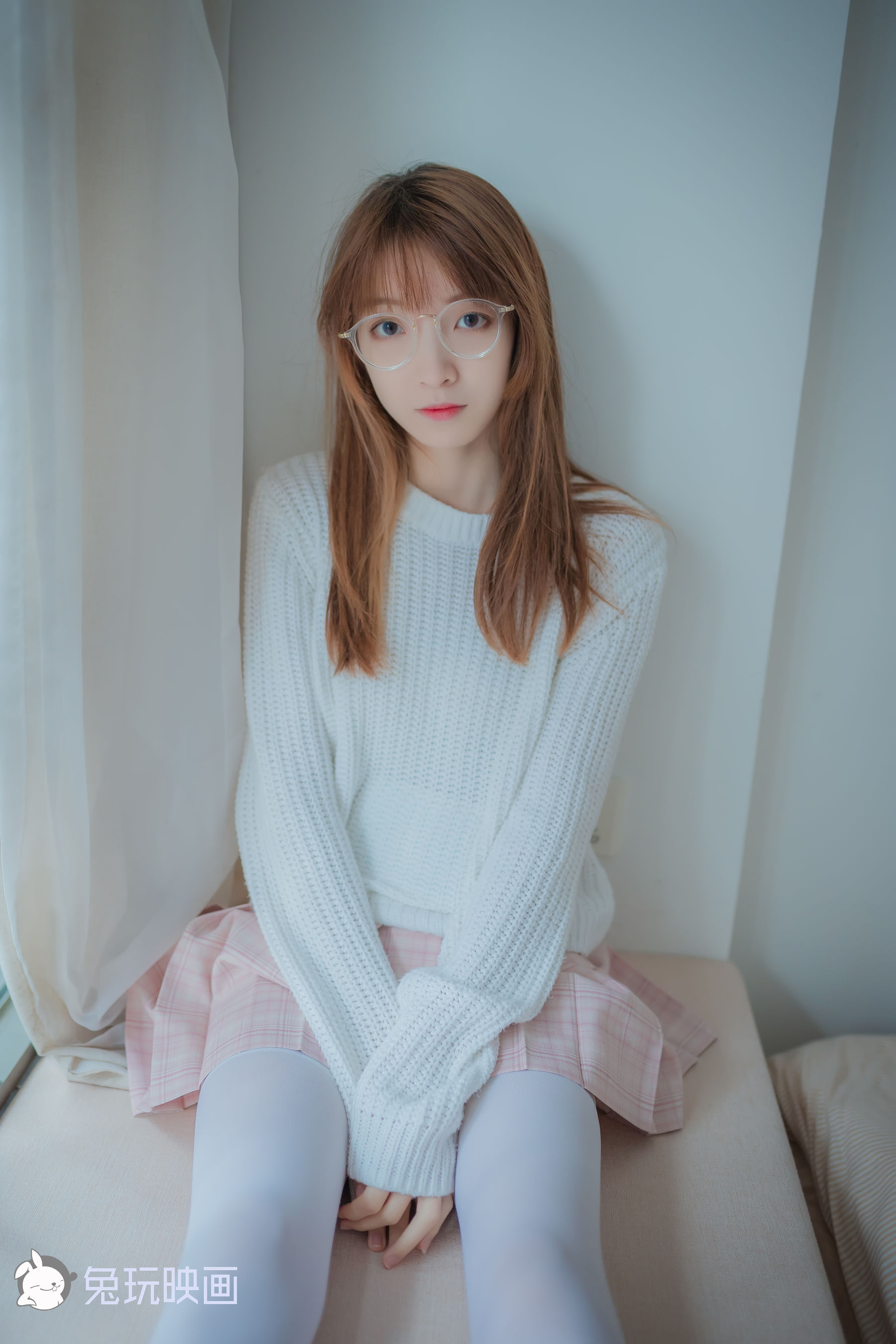 [兔玩映画] - 粉格裙的眼镜娘_第2张