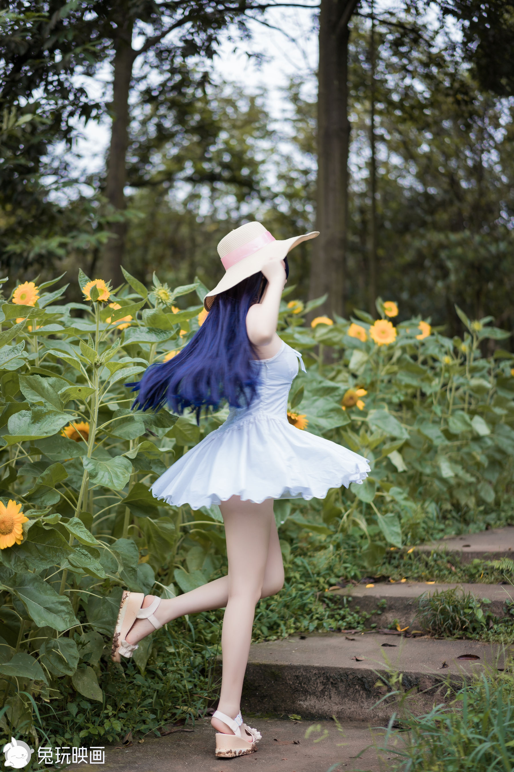 [兔玩映画] - 花田里的黑猫妹妹_第2张