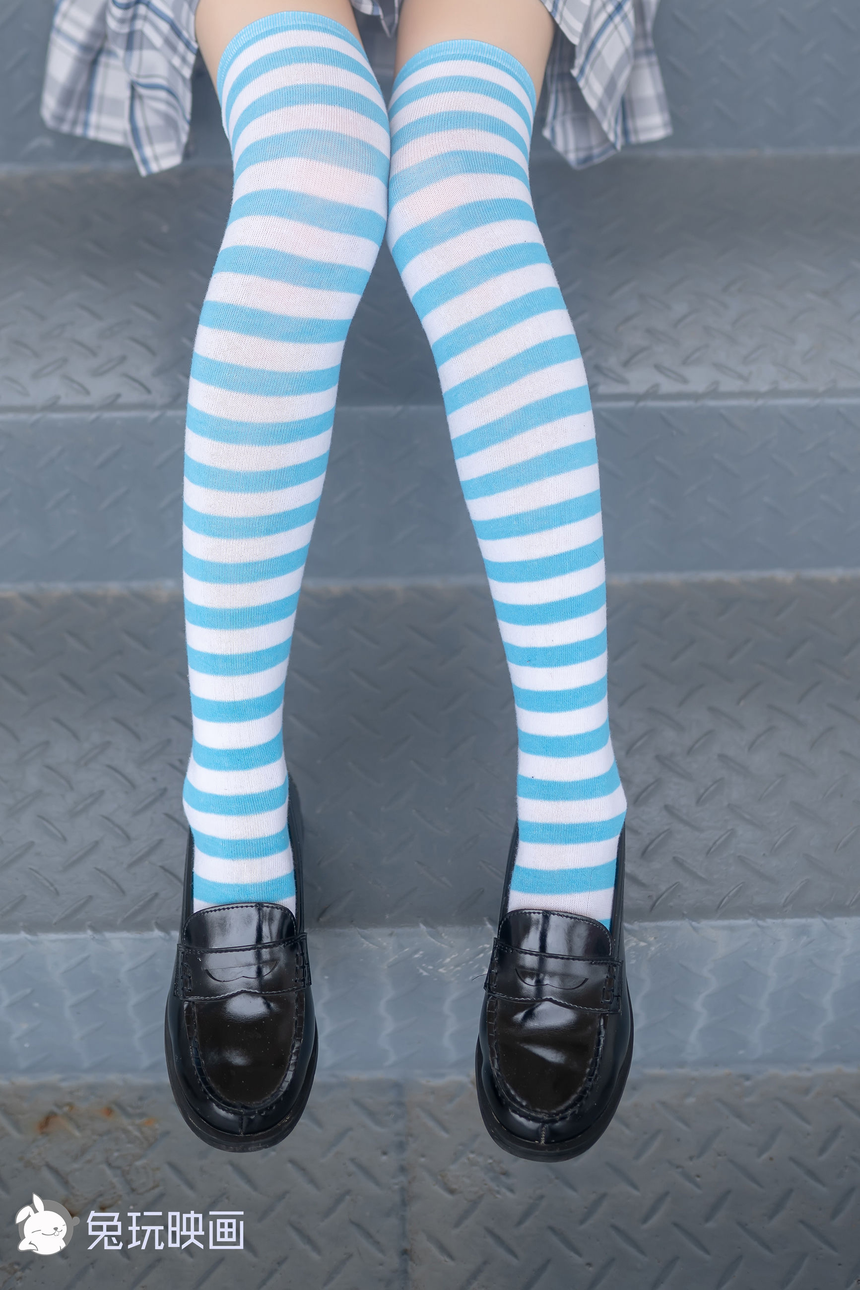 [兔玩映画] - 蓝白条纹袜_第4张