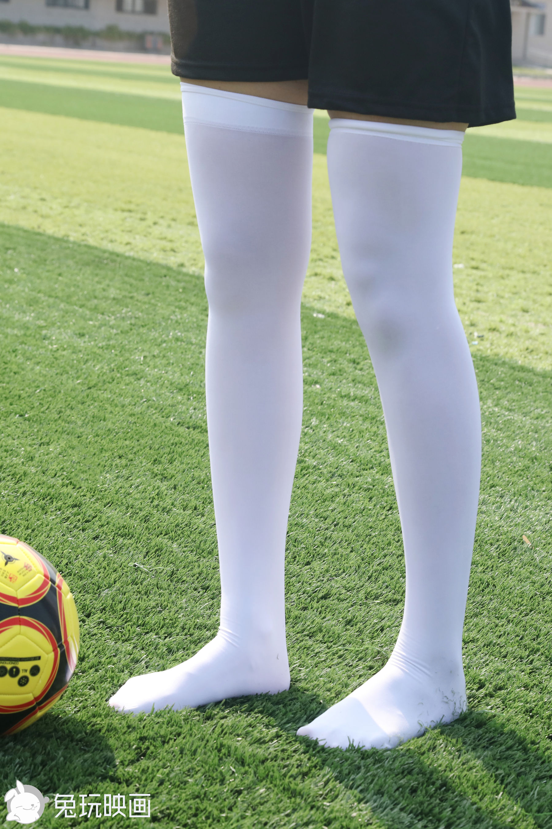 [兔玩映画] - 足球和白丝_第2张