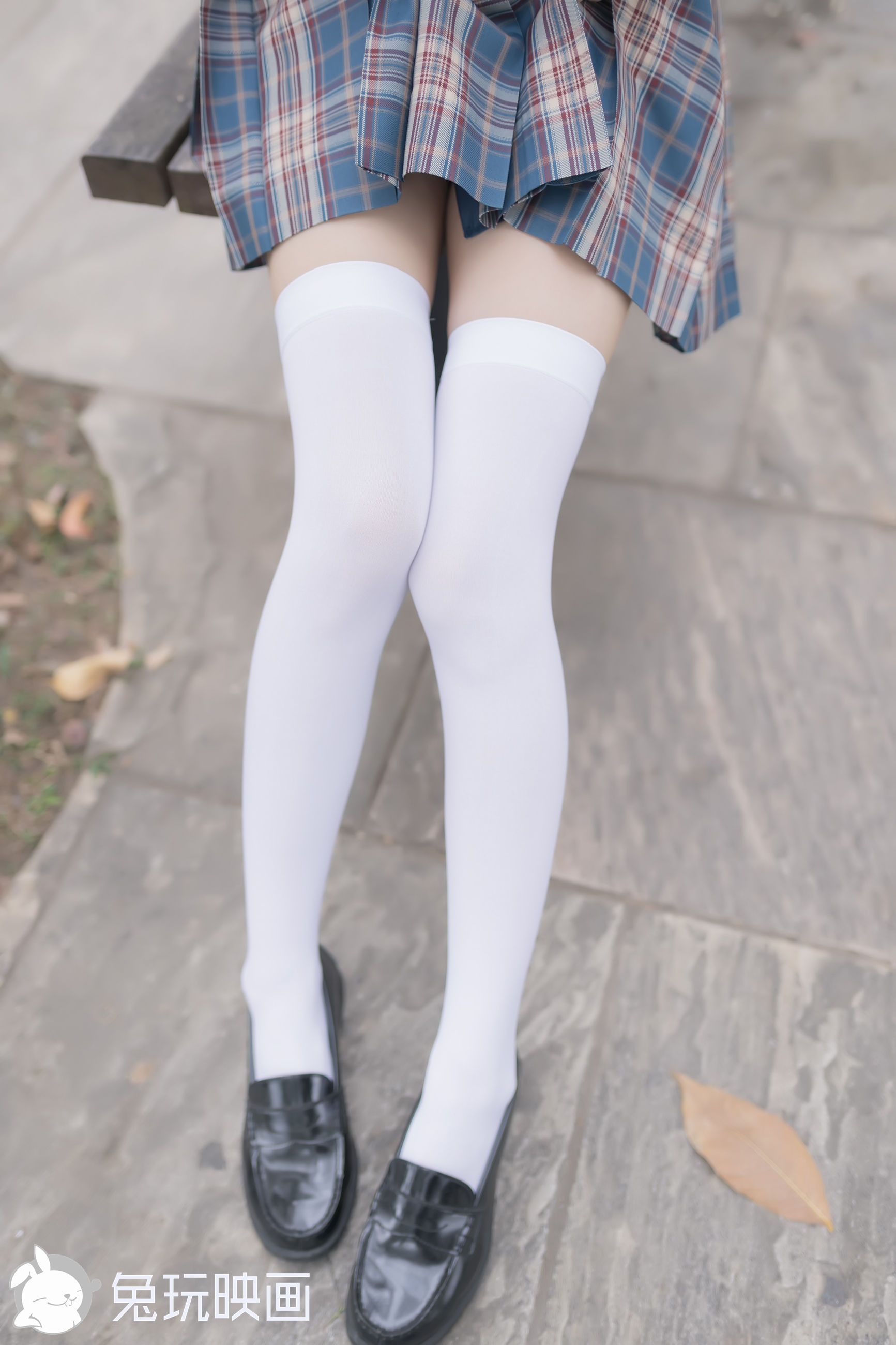 [兔玩映画] - 路边的椅子上_第4张