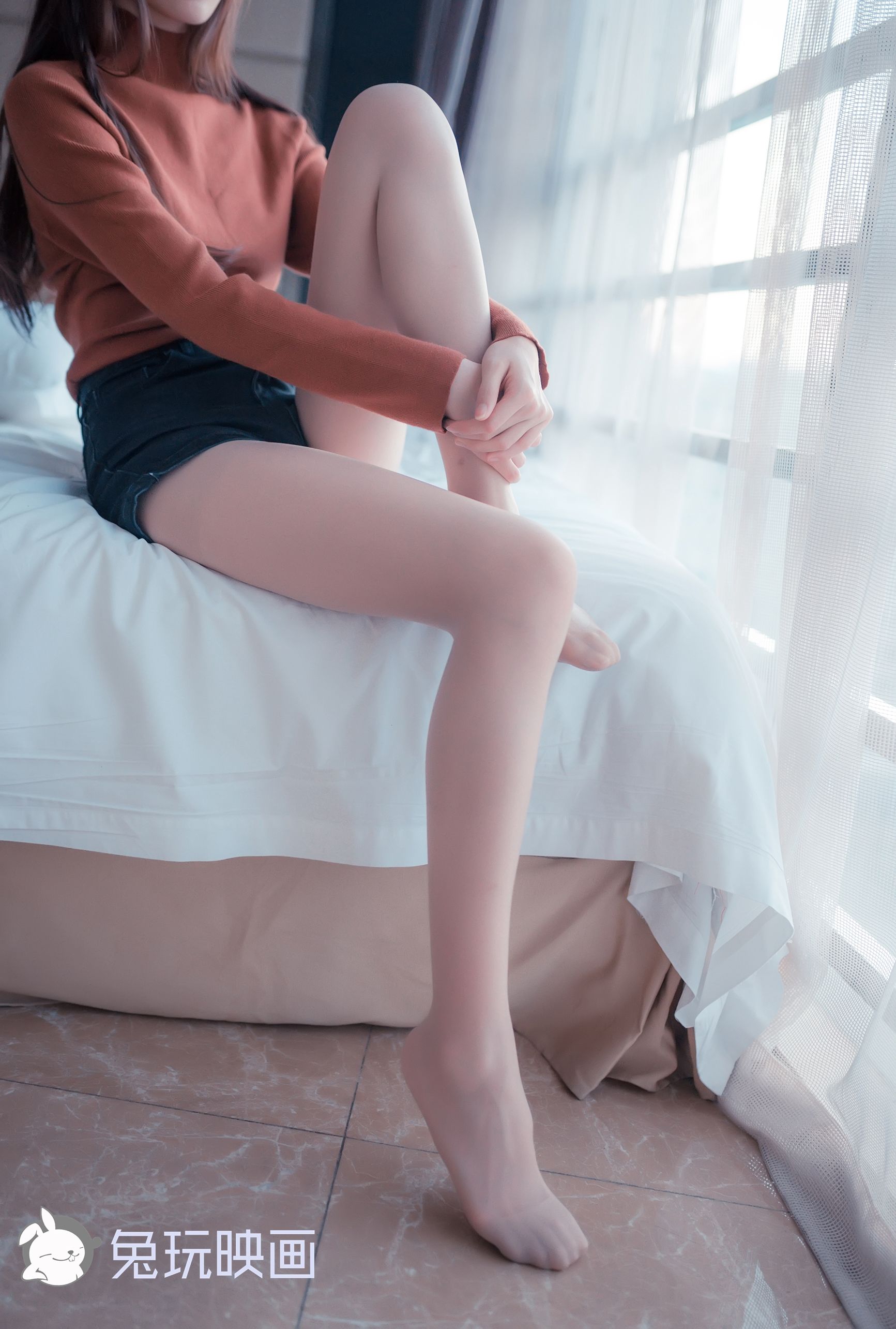 [兔玩映画] - 这个丝袜我能玩一年_第2张