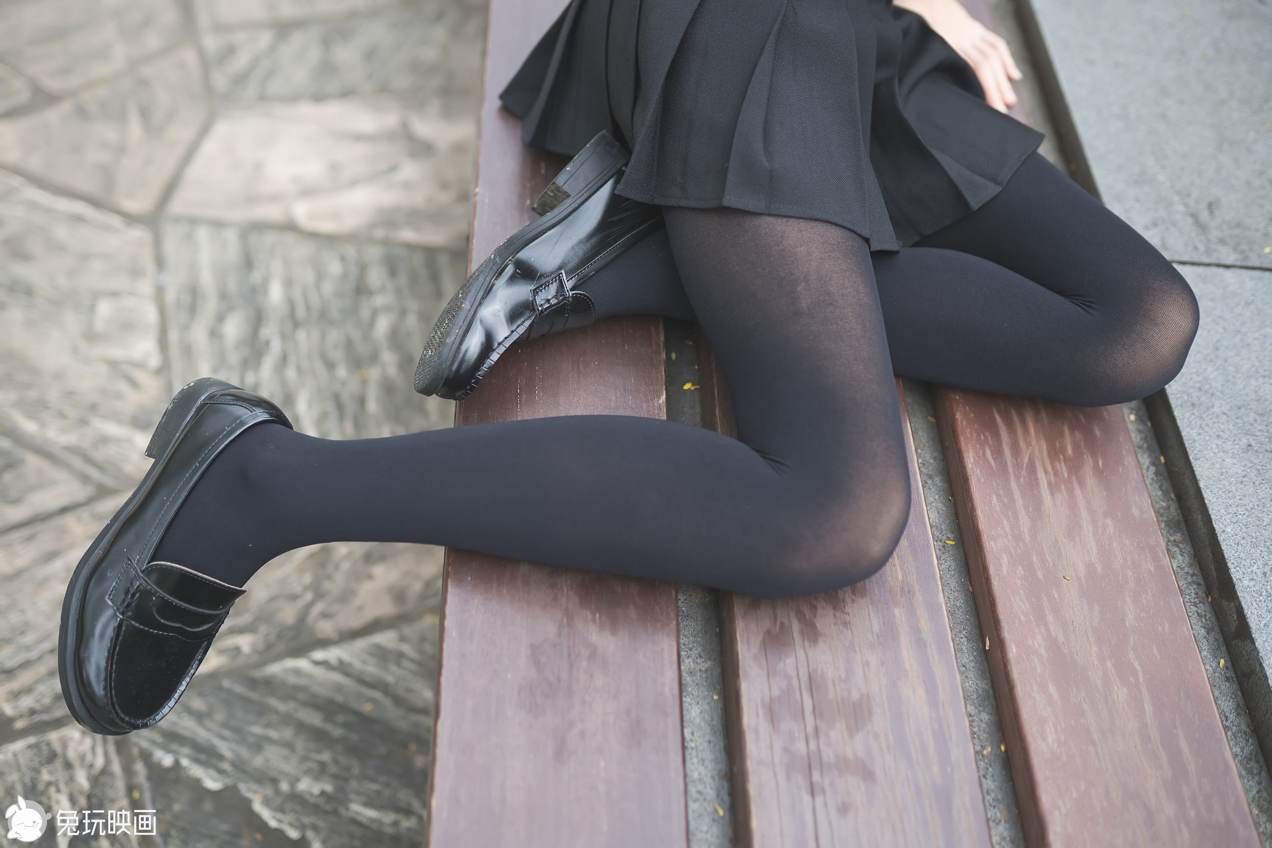 [兔玩映画] - 黑色系小细腿_第3张