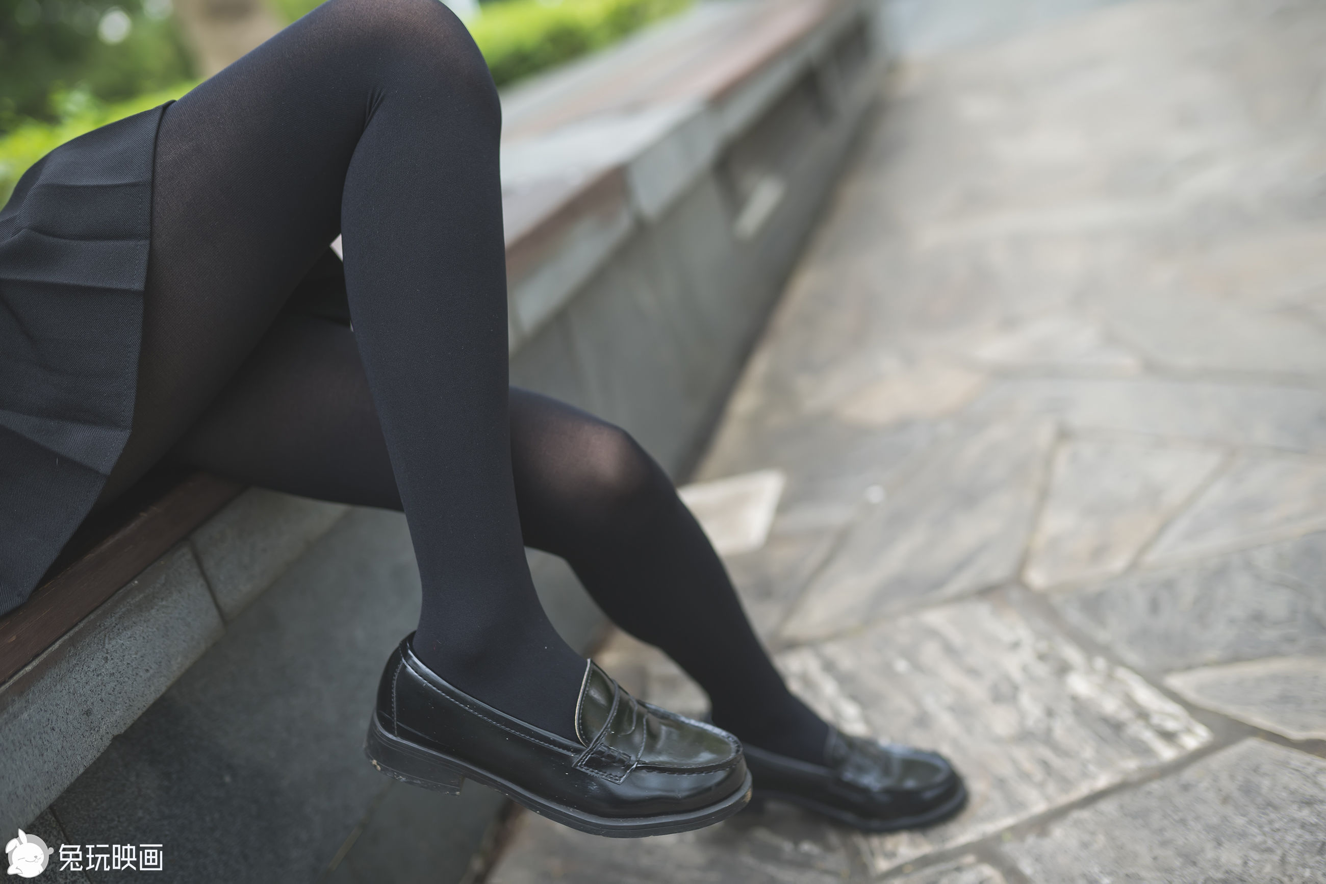 [兔玩映画] - 黑色系小细腿_第4张
