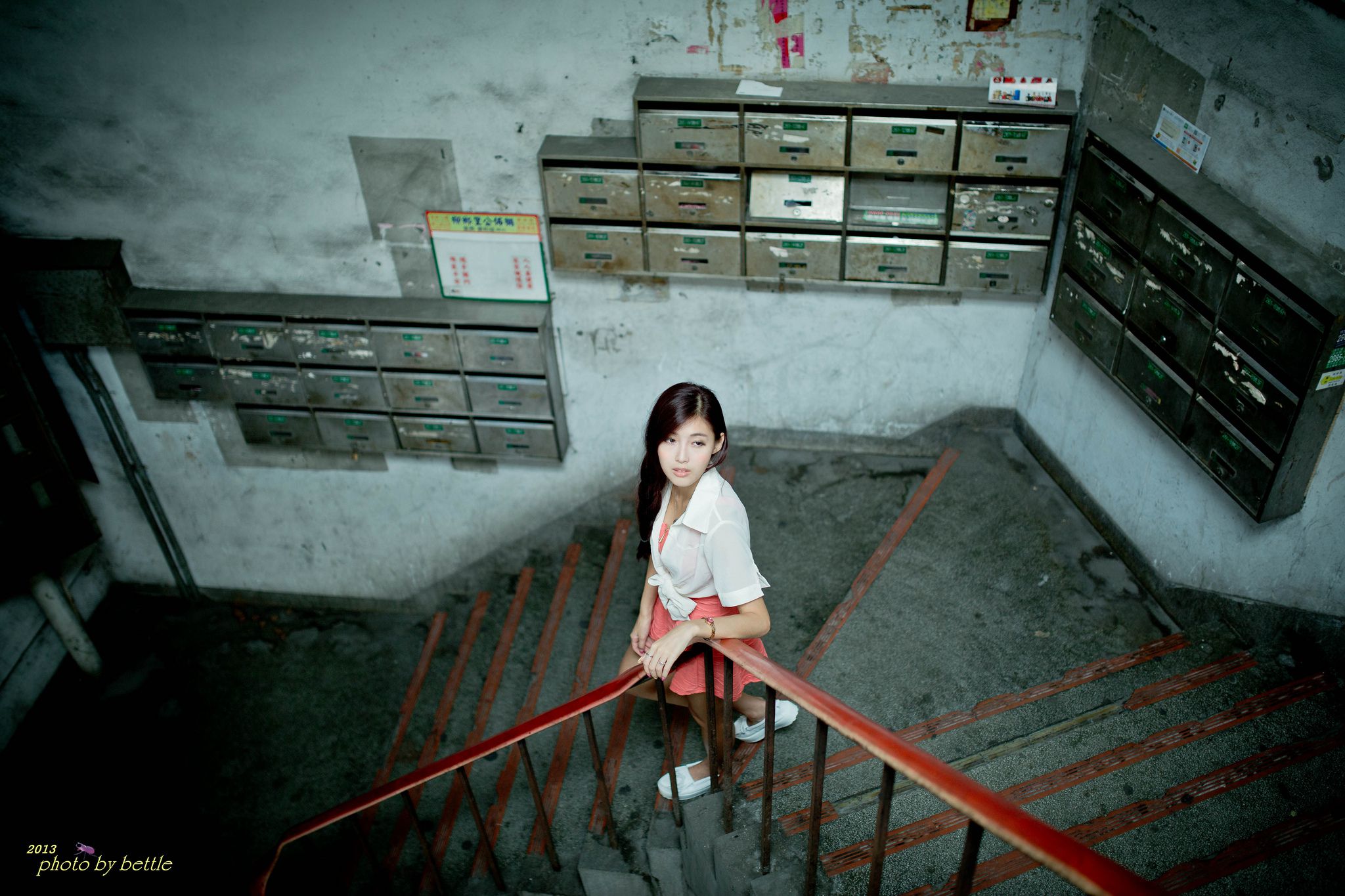 廖挺伶/Kila晶晶《街拍粉嫩连衣裙系列》_第3张