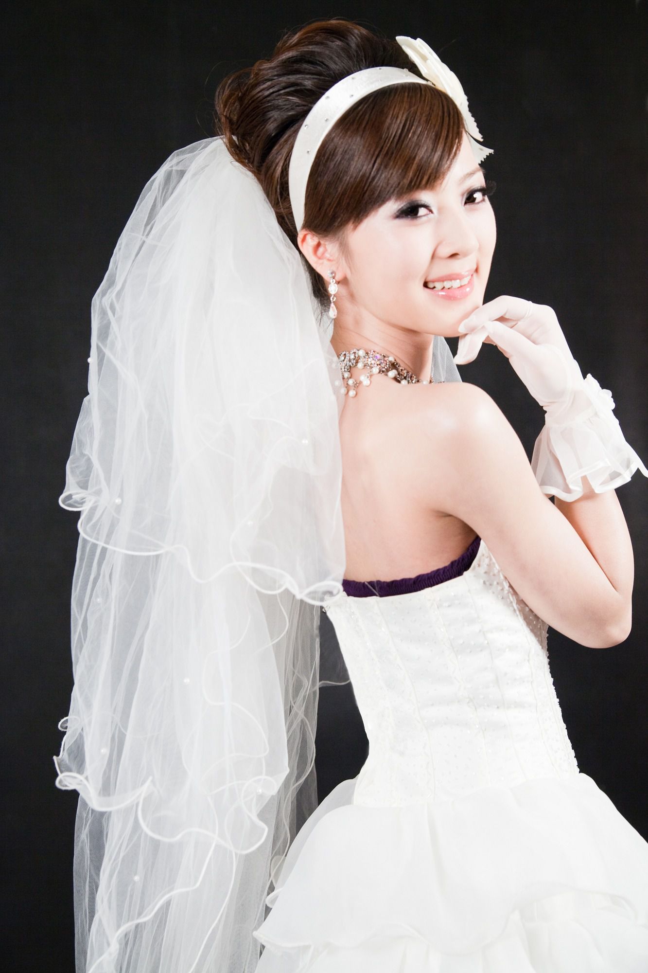 张允霏/果子MM《創意婚紗潮流風》_第5张