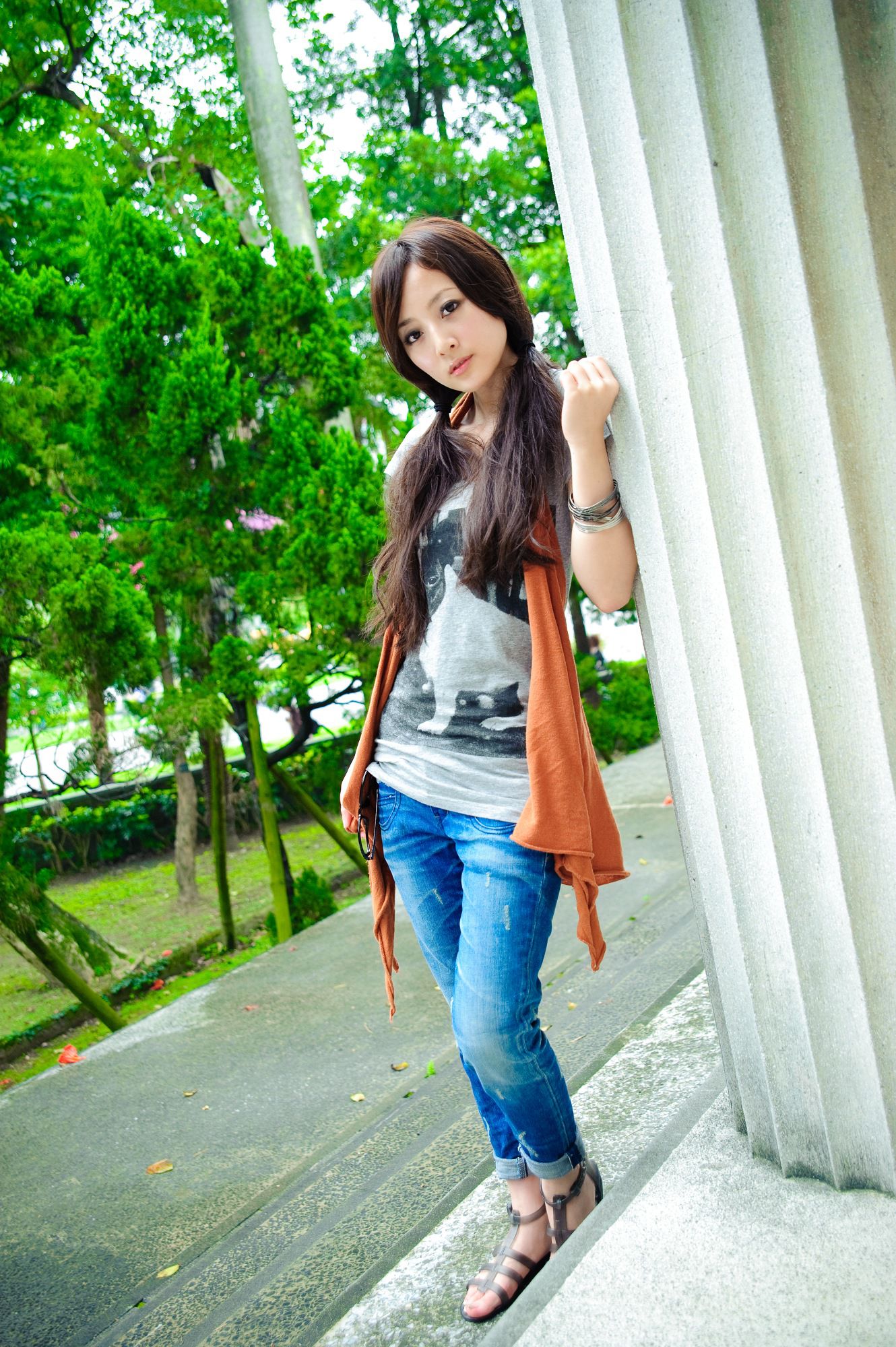 果子MM/张凯洁《台大外拍》 第9部_第1张