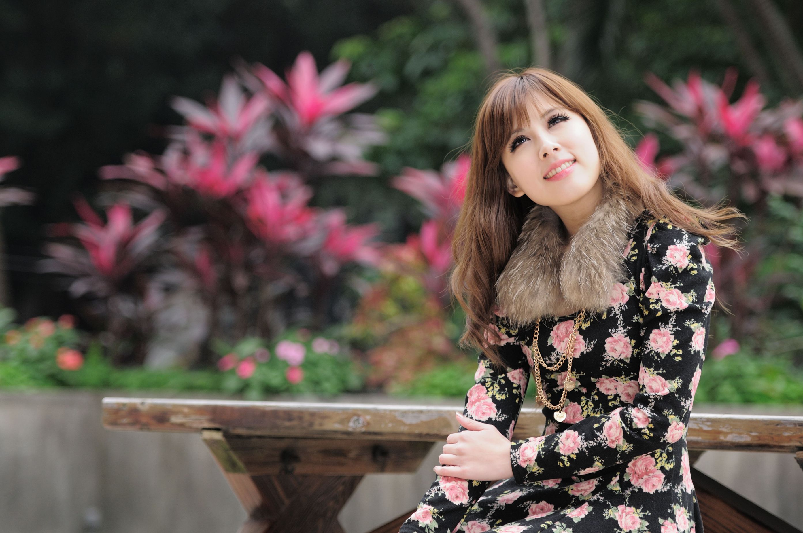 台湾美女模特小米Kate su清新街拍图片_第5张