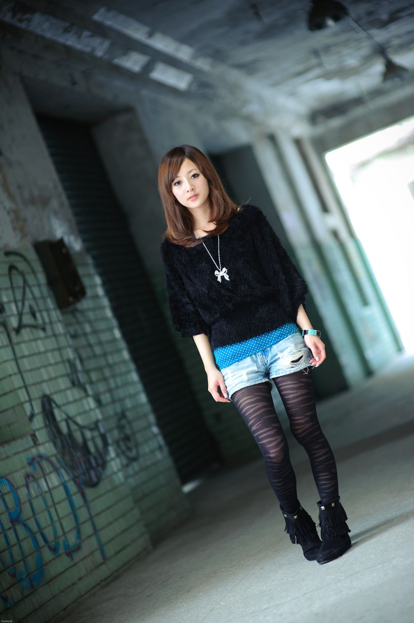 台湾网络女神果子MM《華山藝文中心III +228公園》外拍_第1张