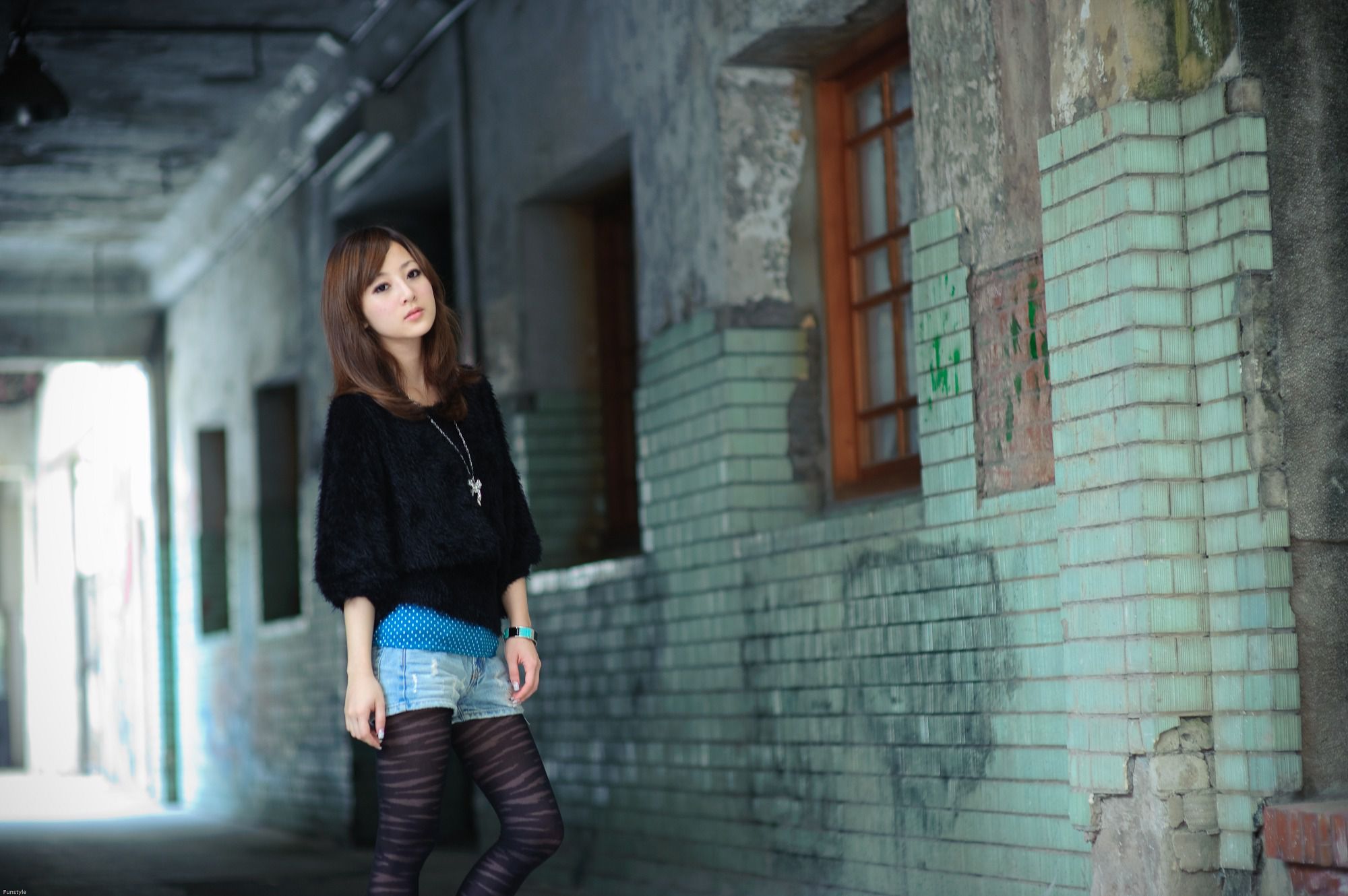 台湾网络女神果子MM《華山藝文中心III +228公園》外拍_第2张