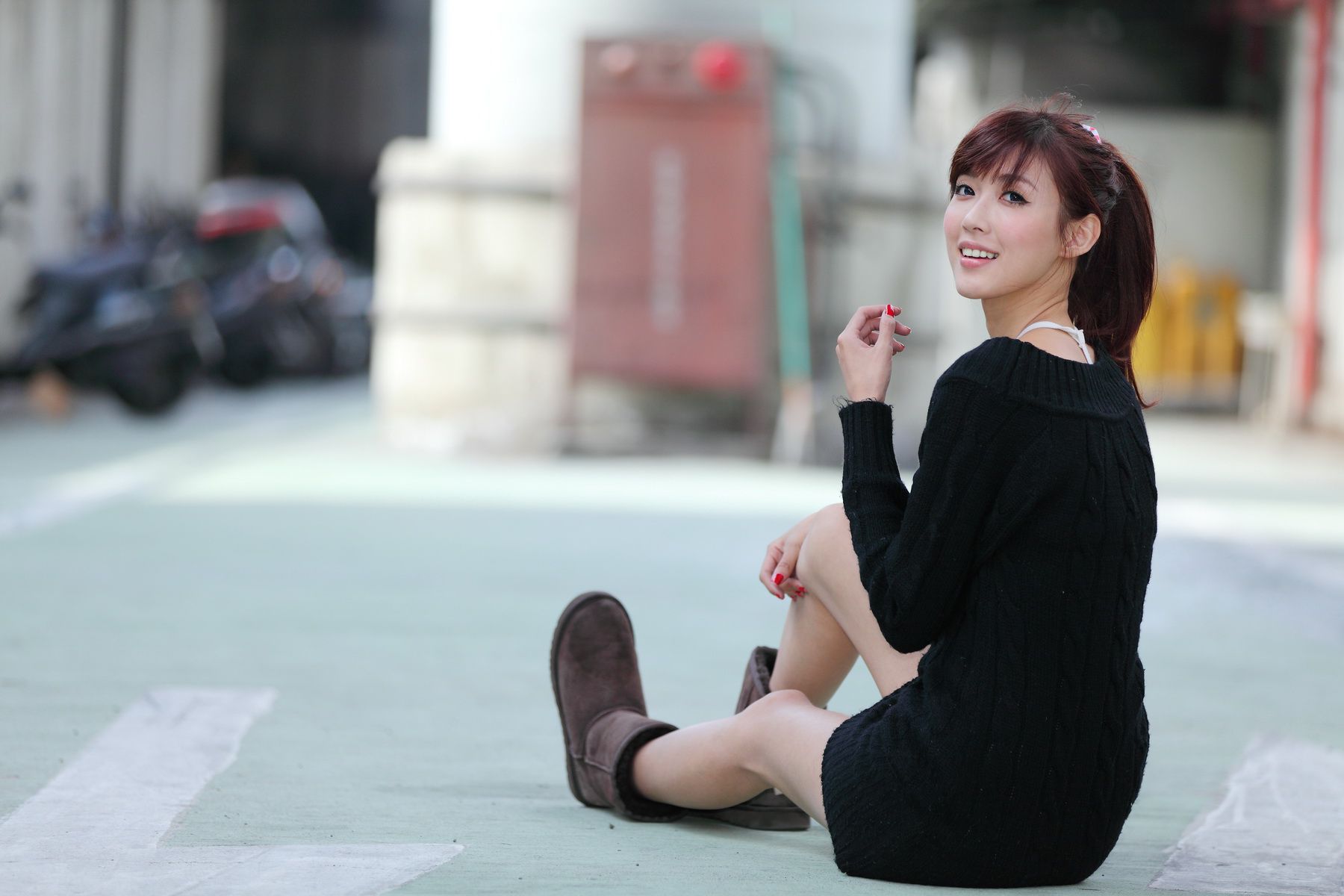 台湾模特Kila晶晶/金允乔《4组街拍系列图片》合集_第5张