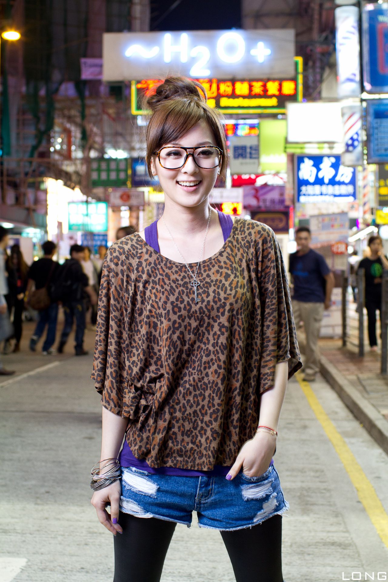 台湾果子MM《港澳之旅》夜市街拍系列_第4张