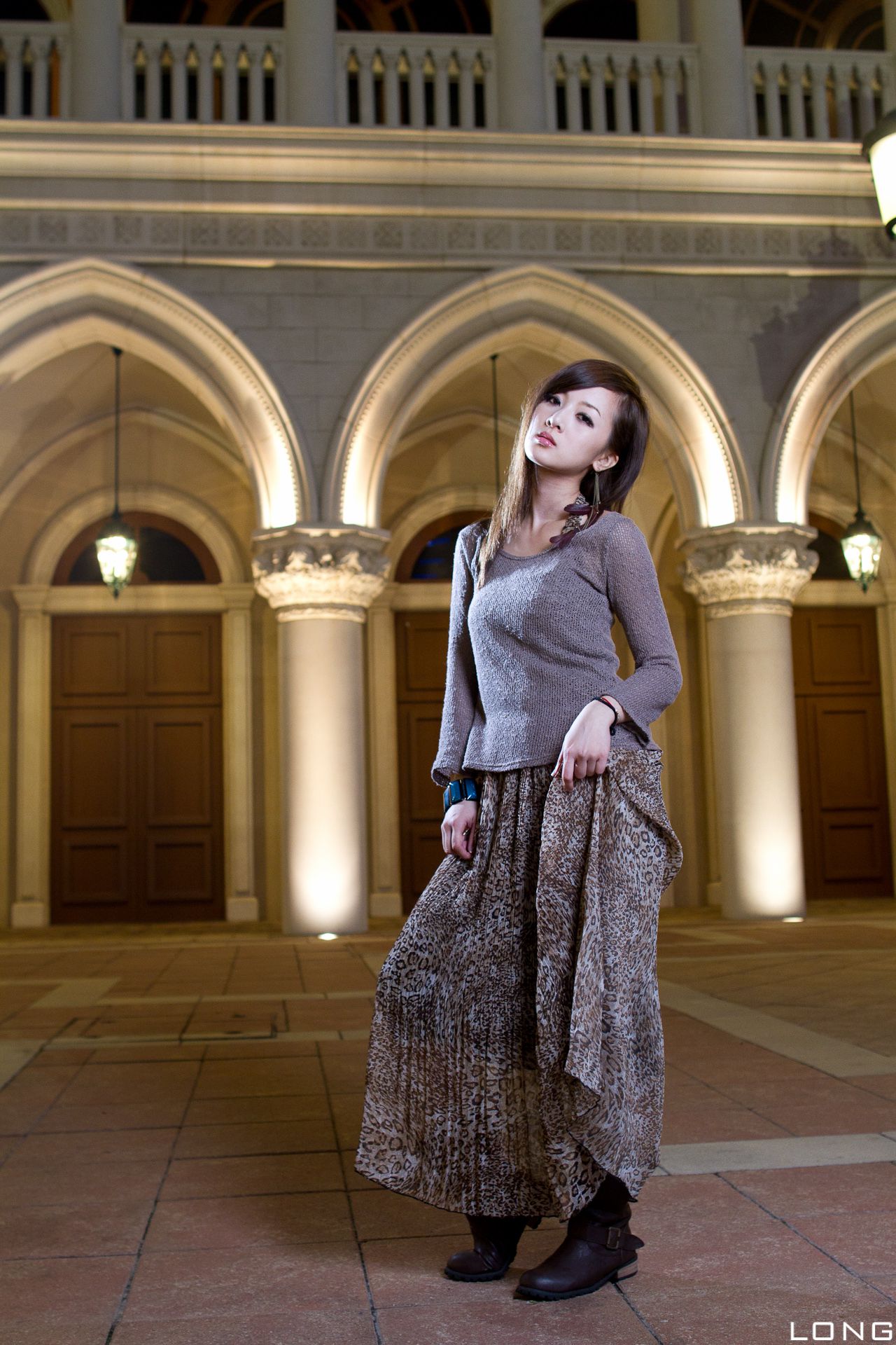 张允霏/果子MM《港澳之旅》长裙夜拍_第2张