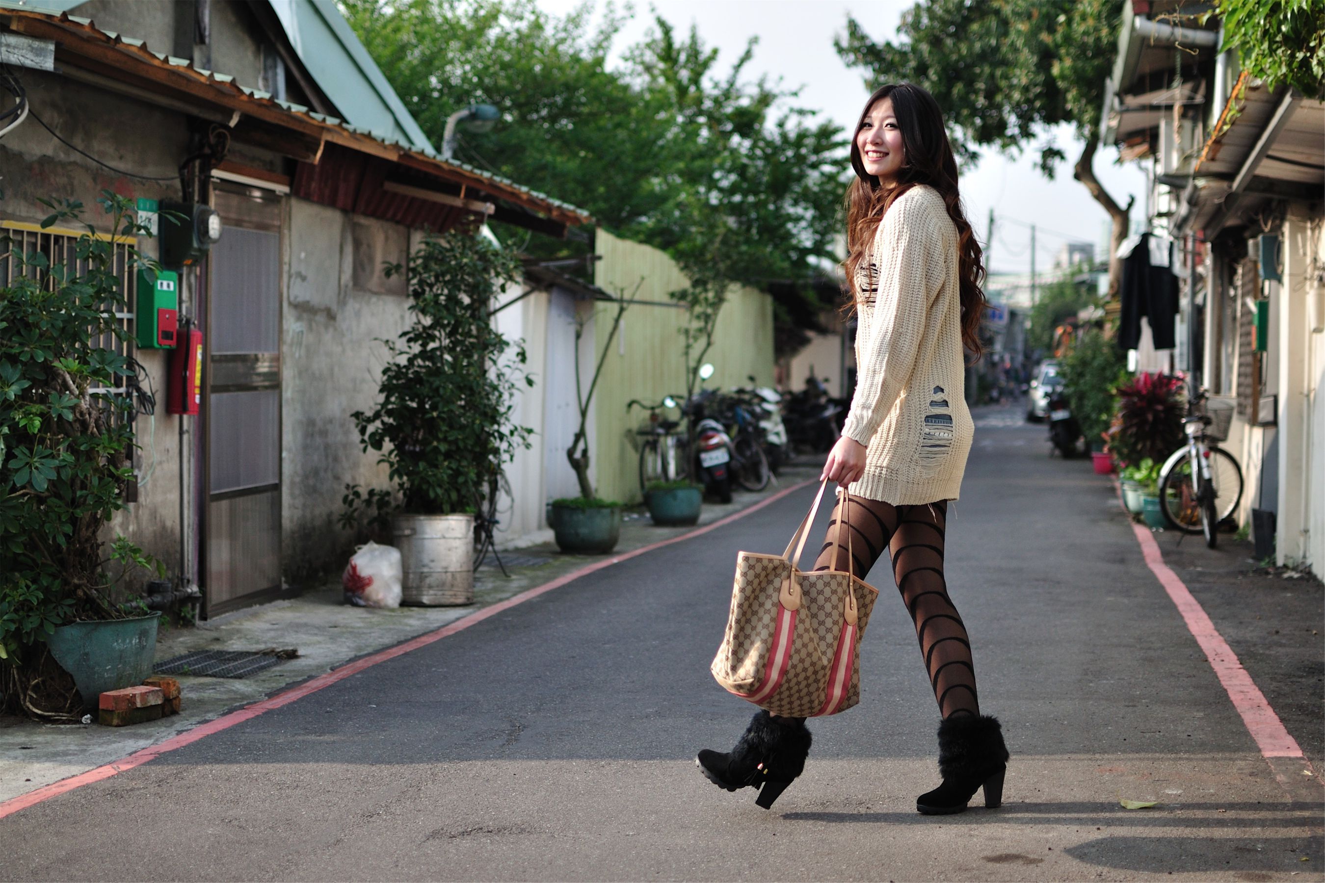 台湾美女模特Pink《永春街外拍》_第5张