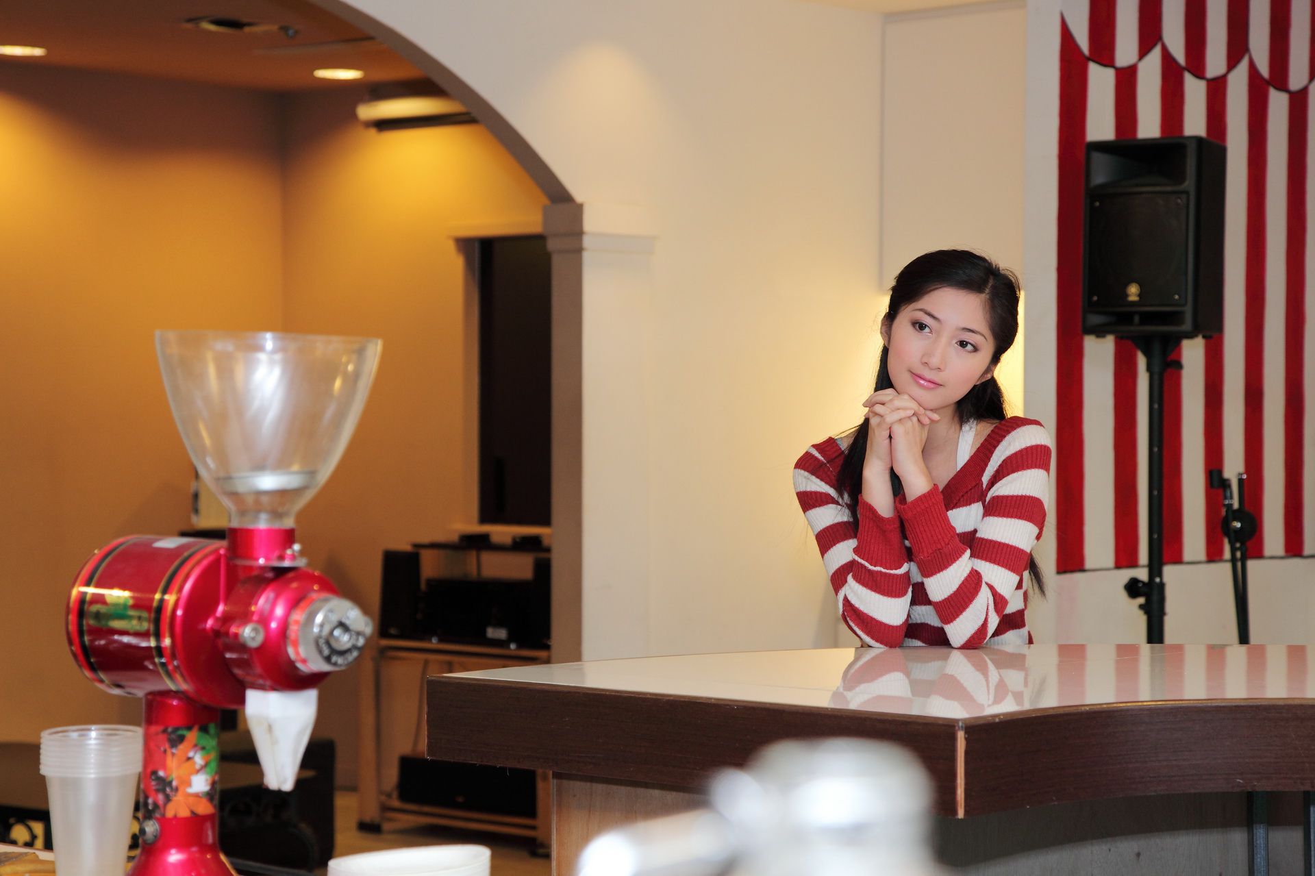 台湾模特Emily《酒店室拍》_第2张