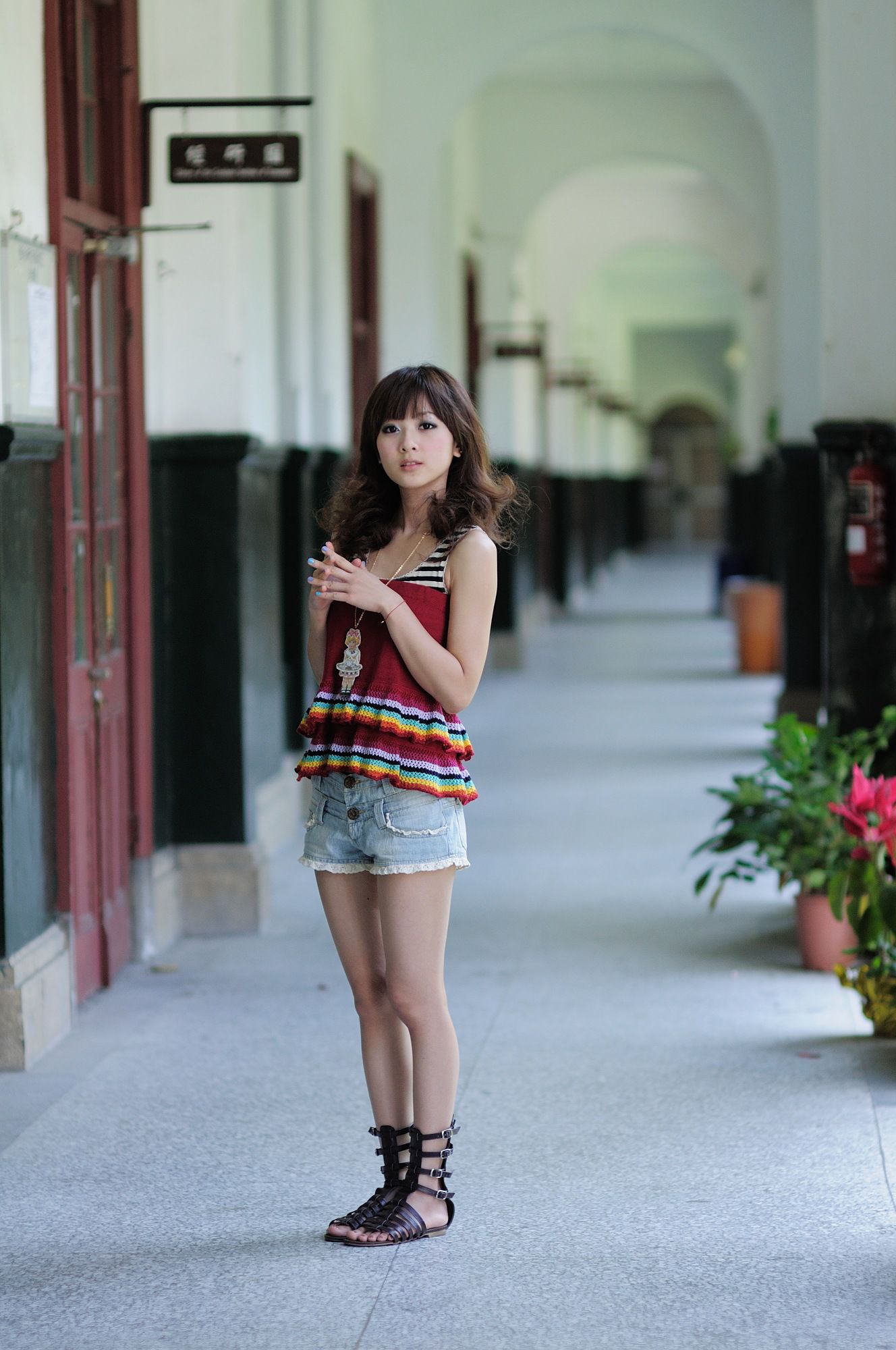 果子Mikako《台大法商學院外拍》_第2张