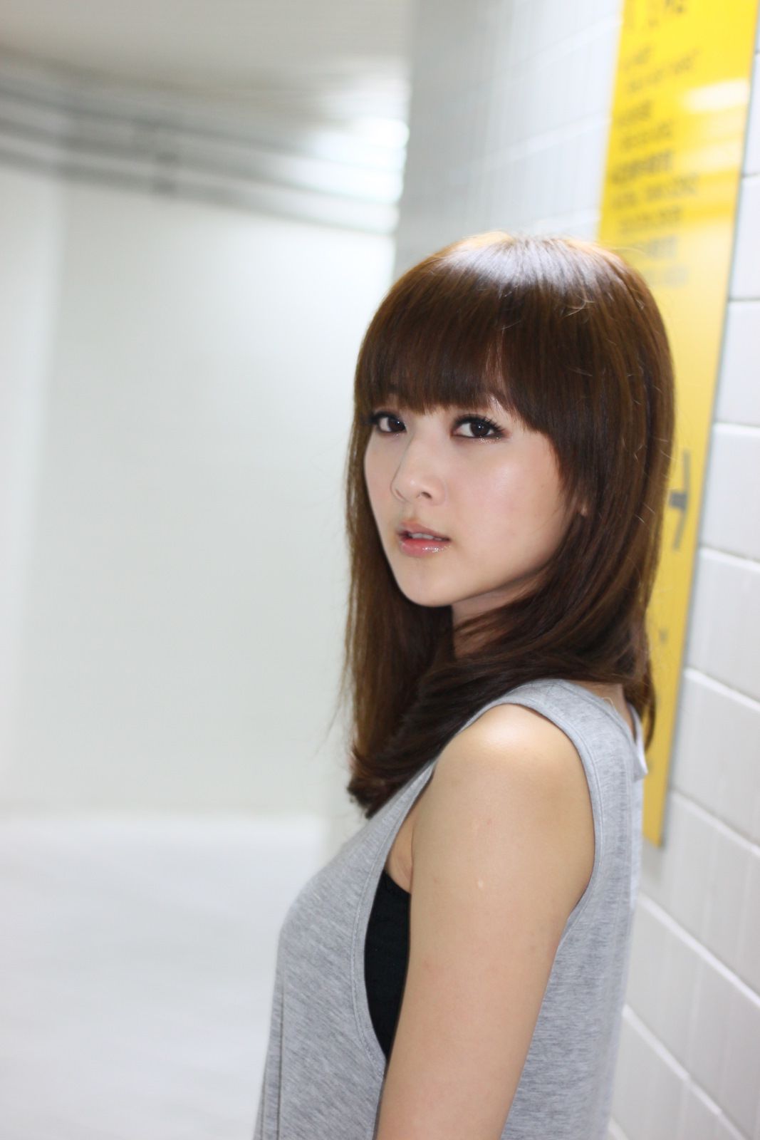 果子MM/张允霏《士林外拍》_第2张