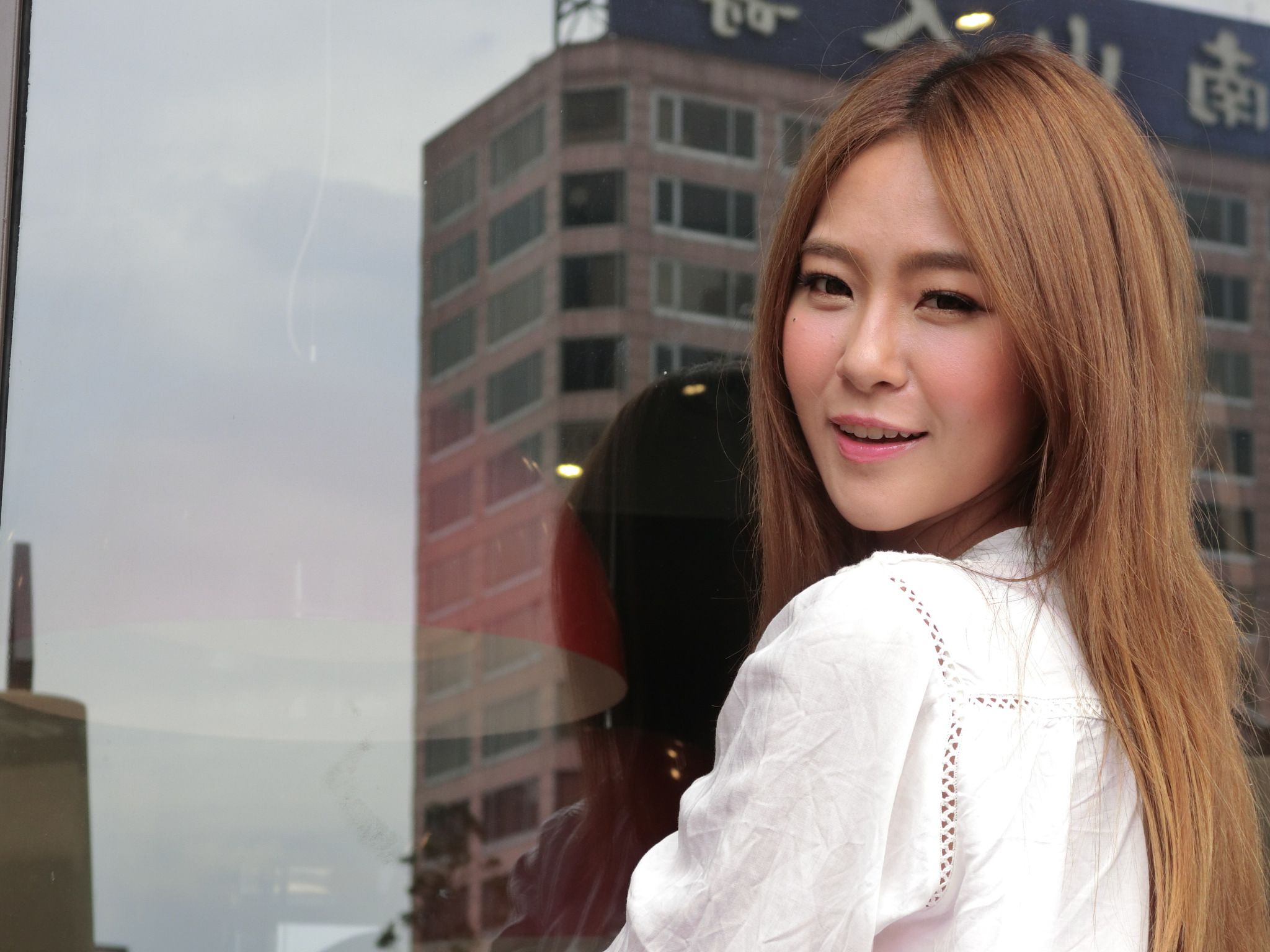 台湾模特winnie小雪《信義商圈街拍》BEAUTYLEG番外篇_第1张