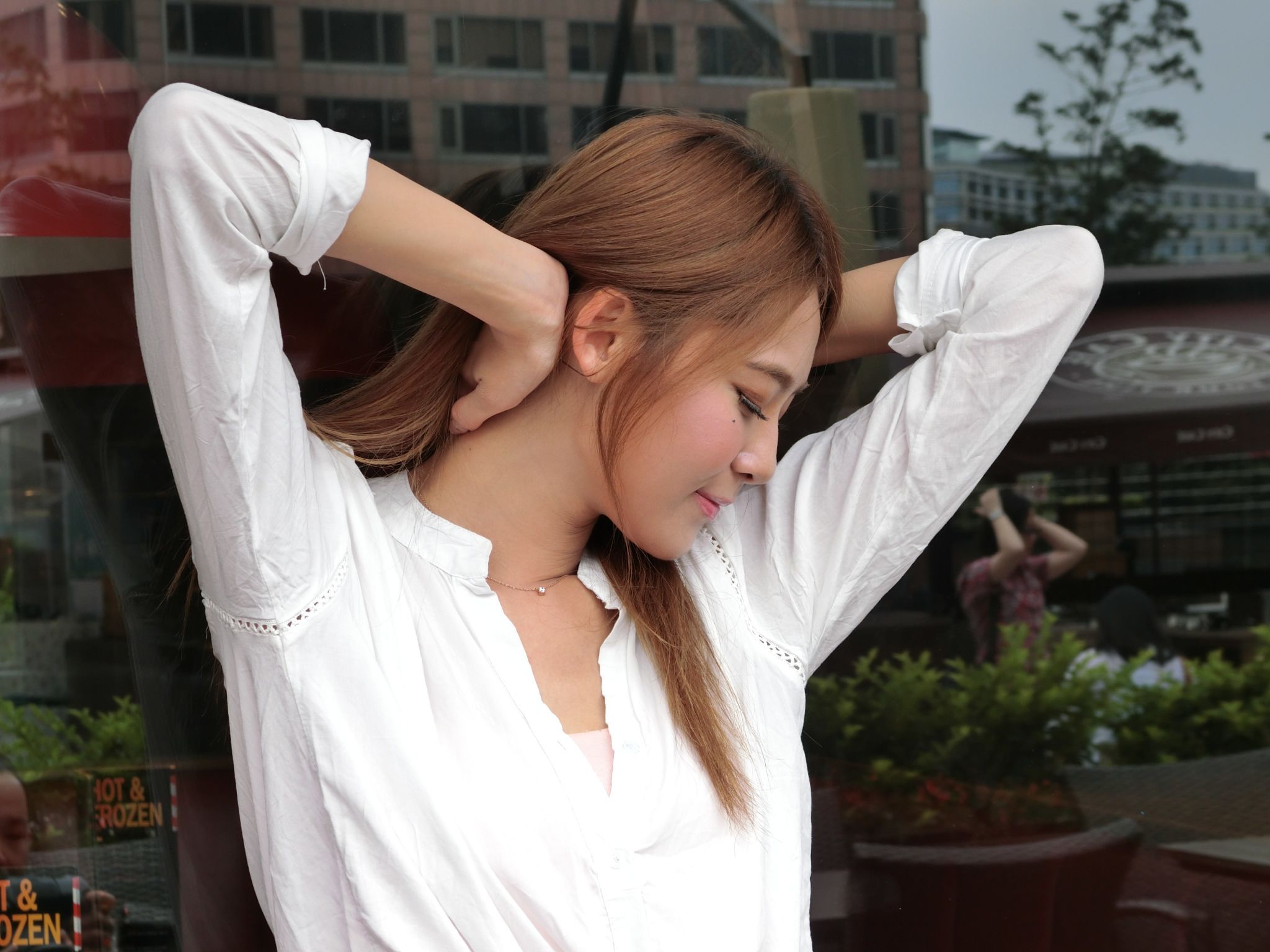 台湾模特winnie小雪《信義商圈街拍》BEAUTYLEG番外篇_第2张