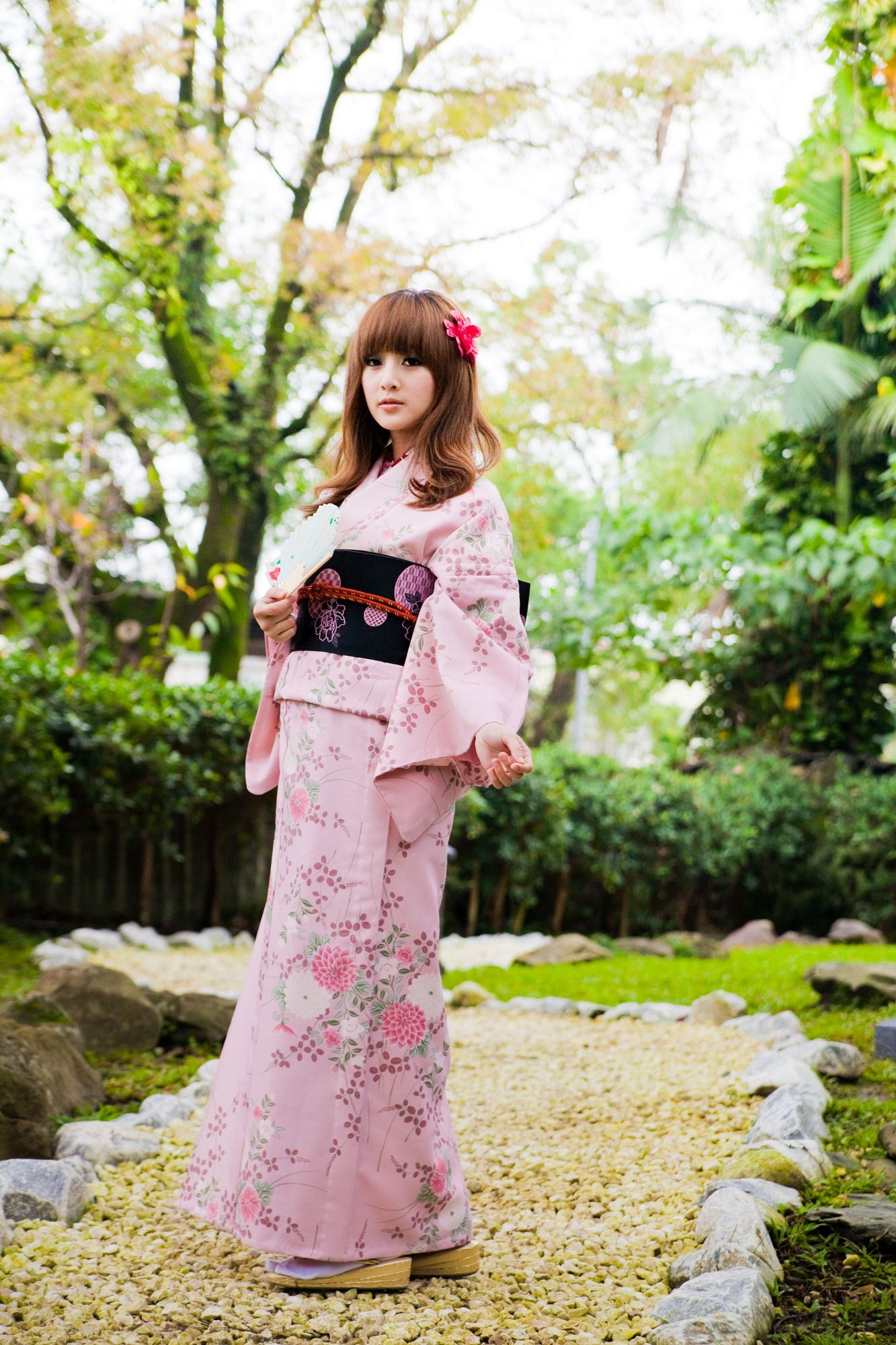 果子、小品、兔兔(品果兔)《宜蘭和服遊拍》_第1张