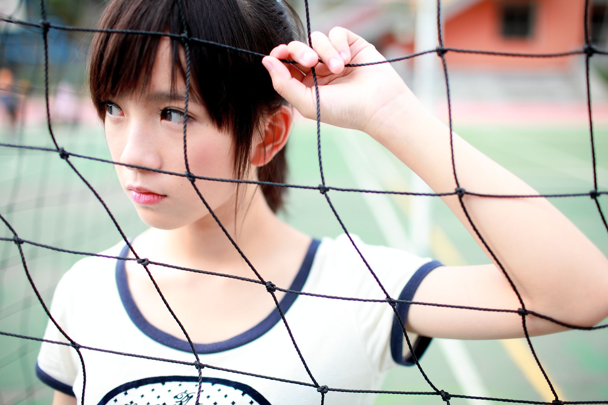 台湾美少女小敬/虞成敬《4套小清新外拍图片》写真合集_第5张