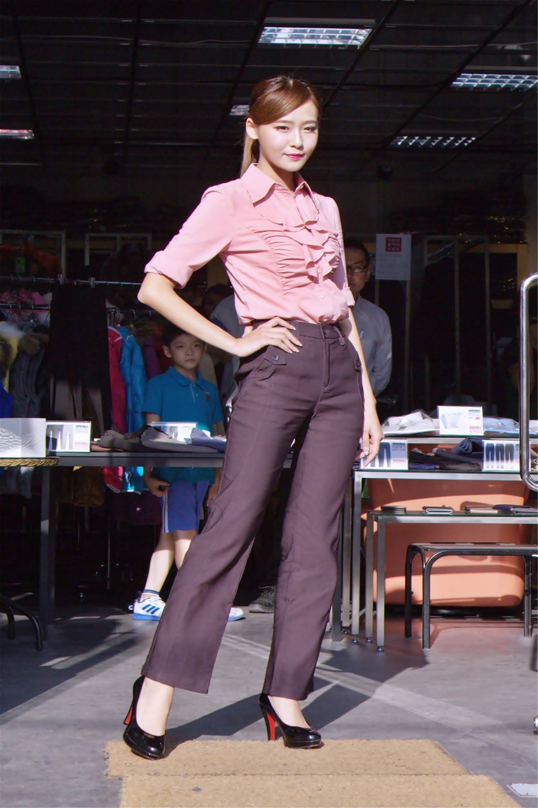 台湾模特Winnie小雪《Comodel 開業》高清图片合集_第1张