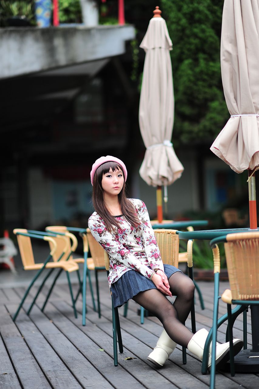 台湾黑丝芭比娃娃美女外拍_第5张