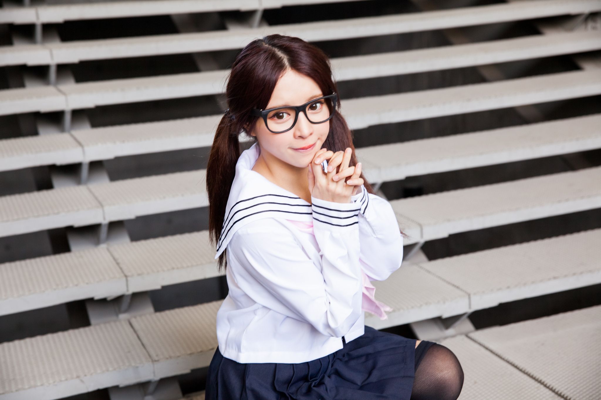 台湾美女张齐郡JULIE《长筒袜校服少女》_第2张