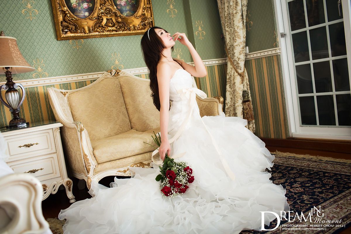 台湾网络红人Winnie小雪《清境?秋Dream Momen》婚纱篇_第2张