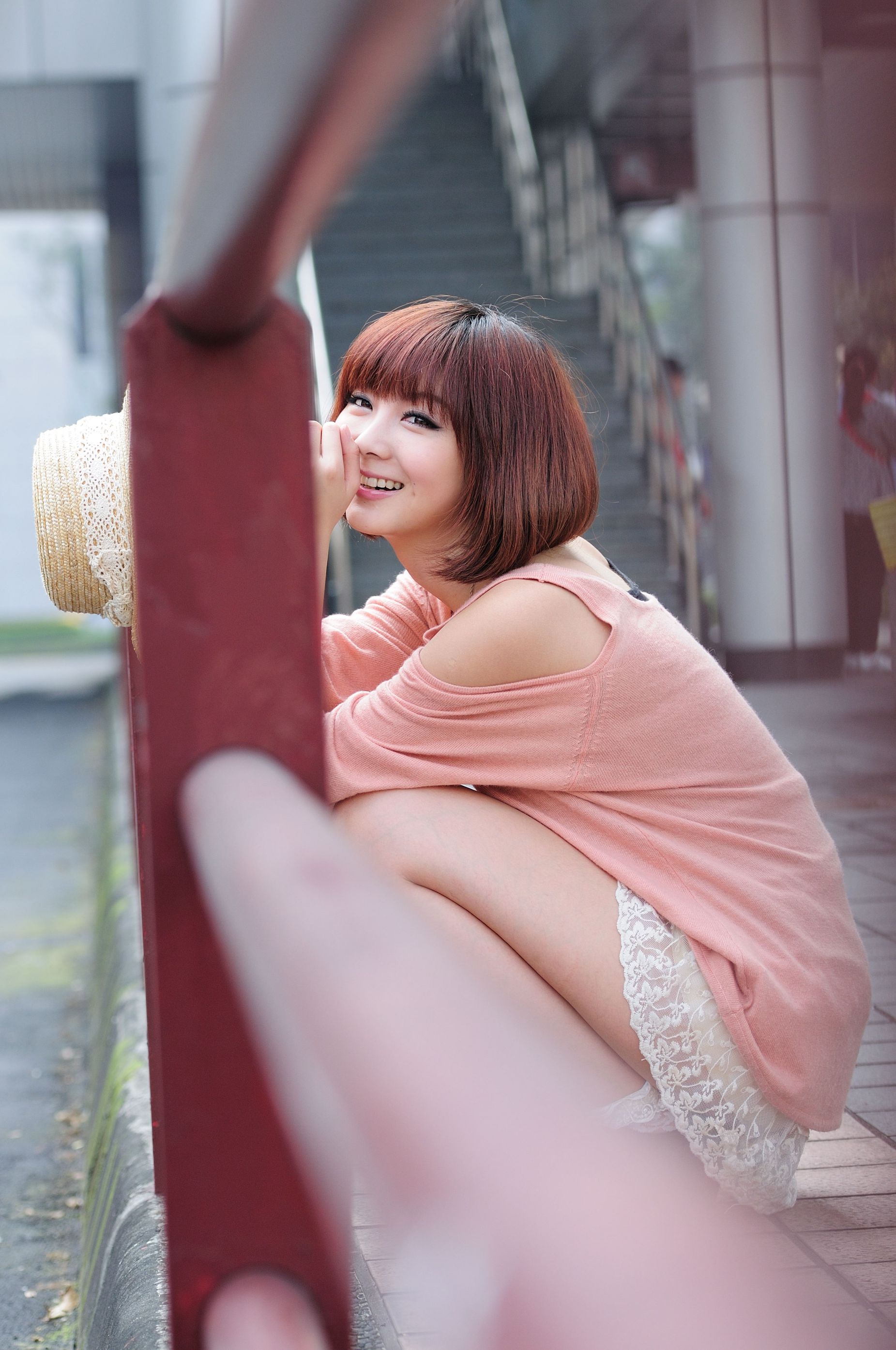 短发美女小猪patty《2组小清新街拍》_第4张