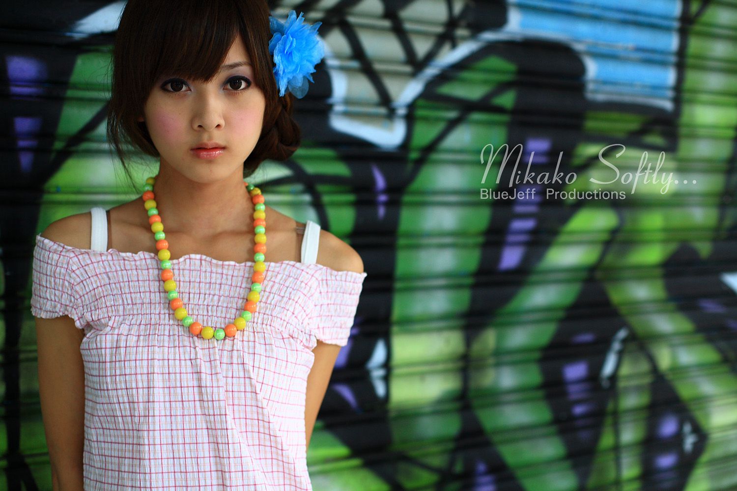 Mikako/张凯洁《咬一口》_第1张