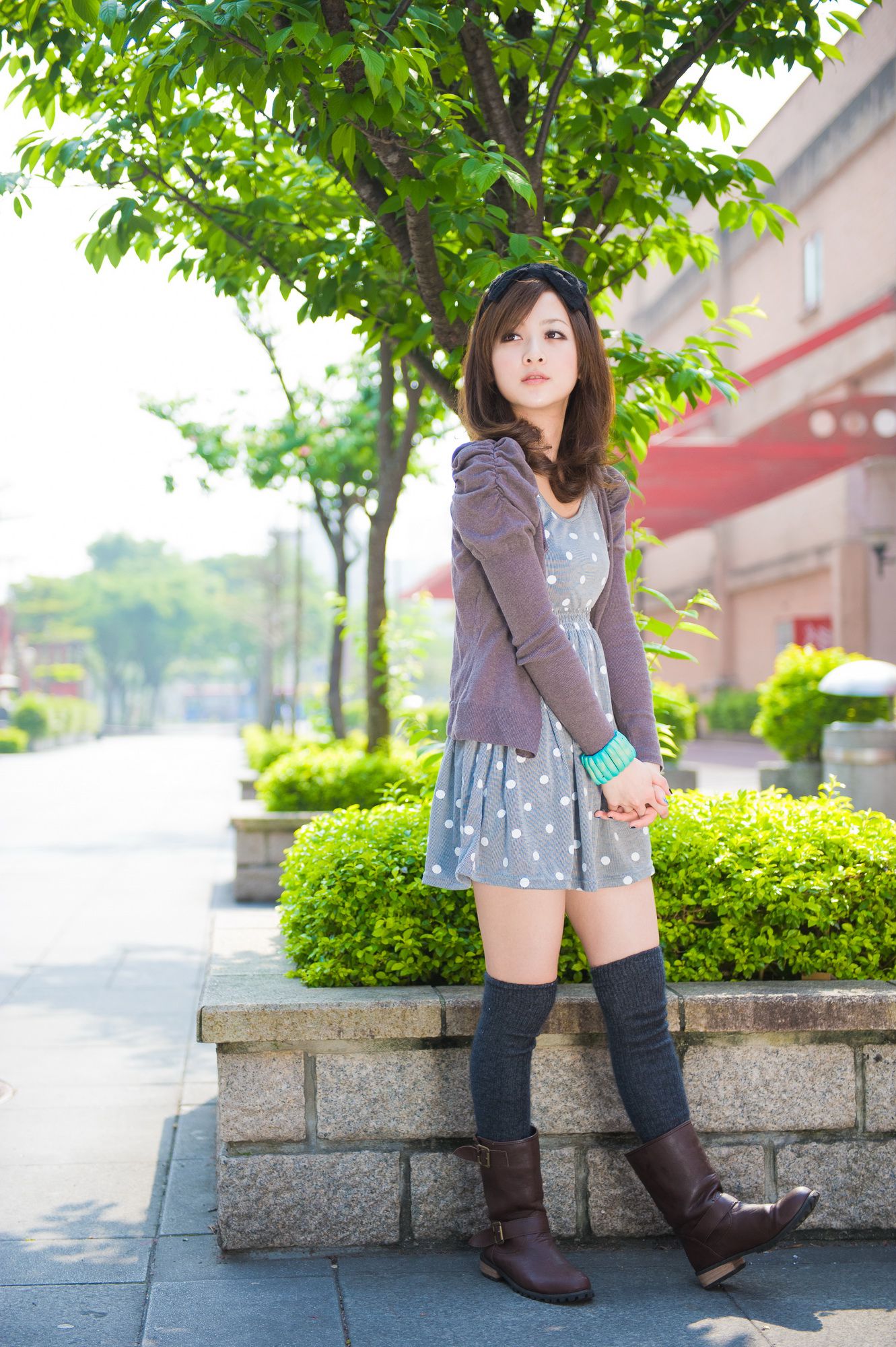 台湾美女果子MM《时装外拍》_第4张