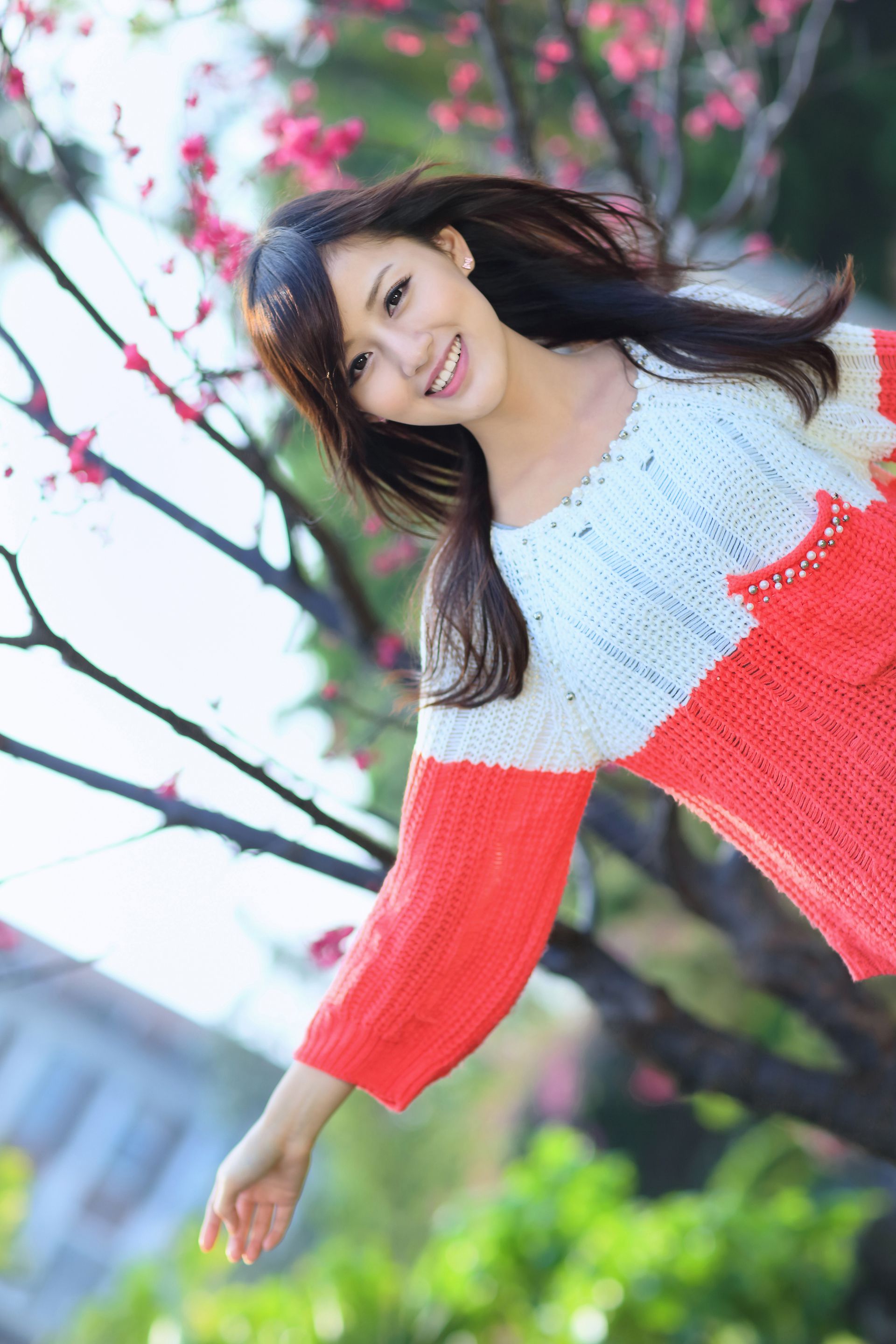 台湾美女鐘幸村/梁以辰《雙溪公園外拍》_第1张