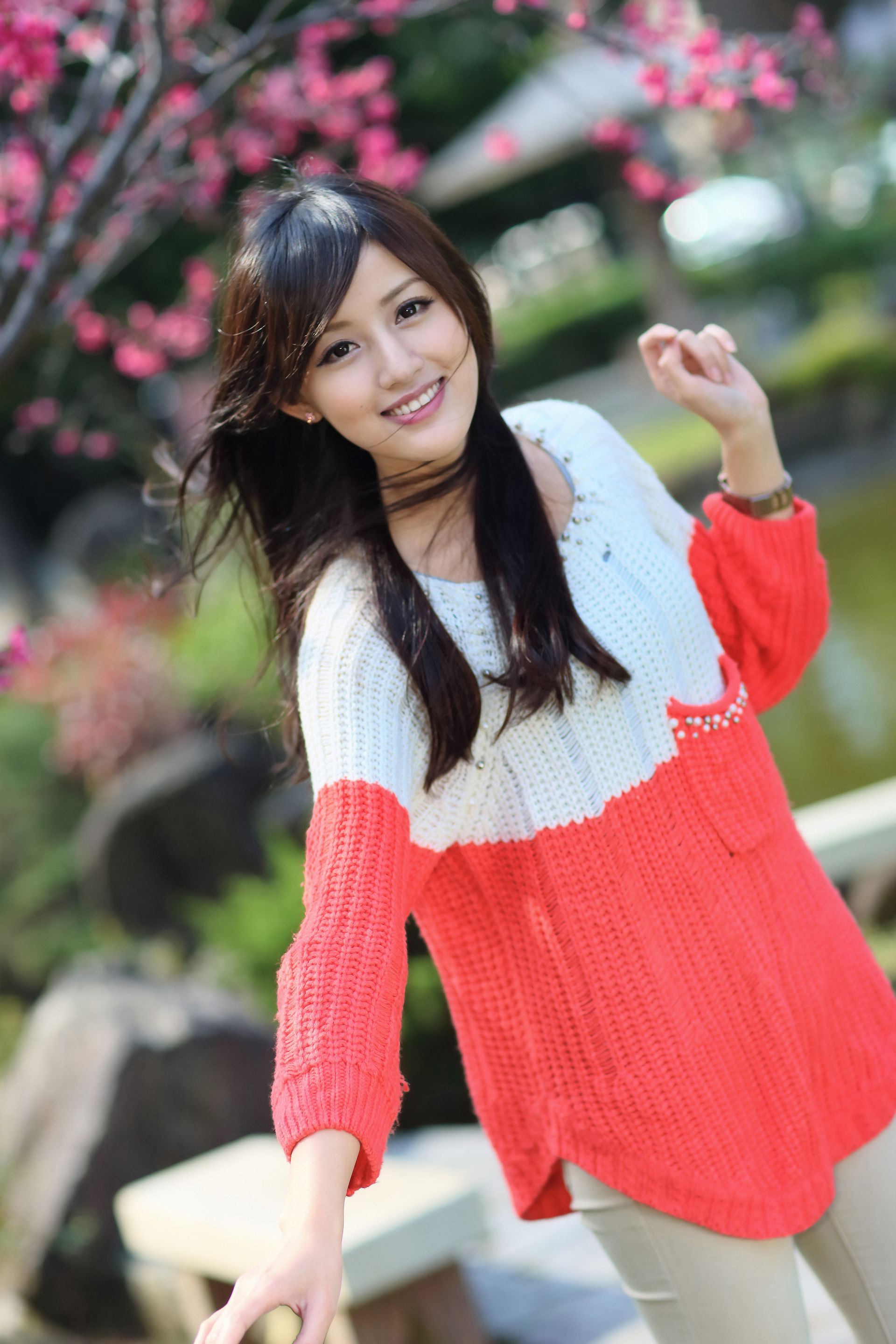 台湾美女鐘幸村/梁以辰《雙溪公園外拍》_第2张