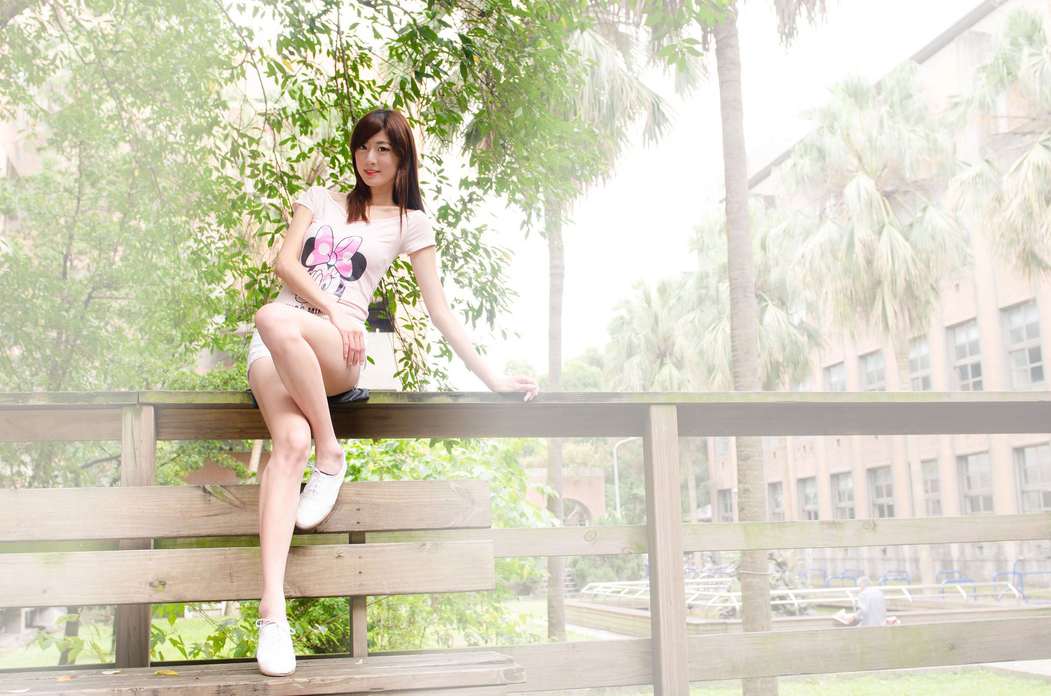 Queena/林茉晶《台大外拍》_第2张