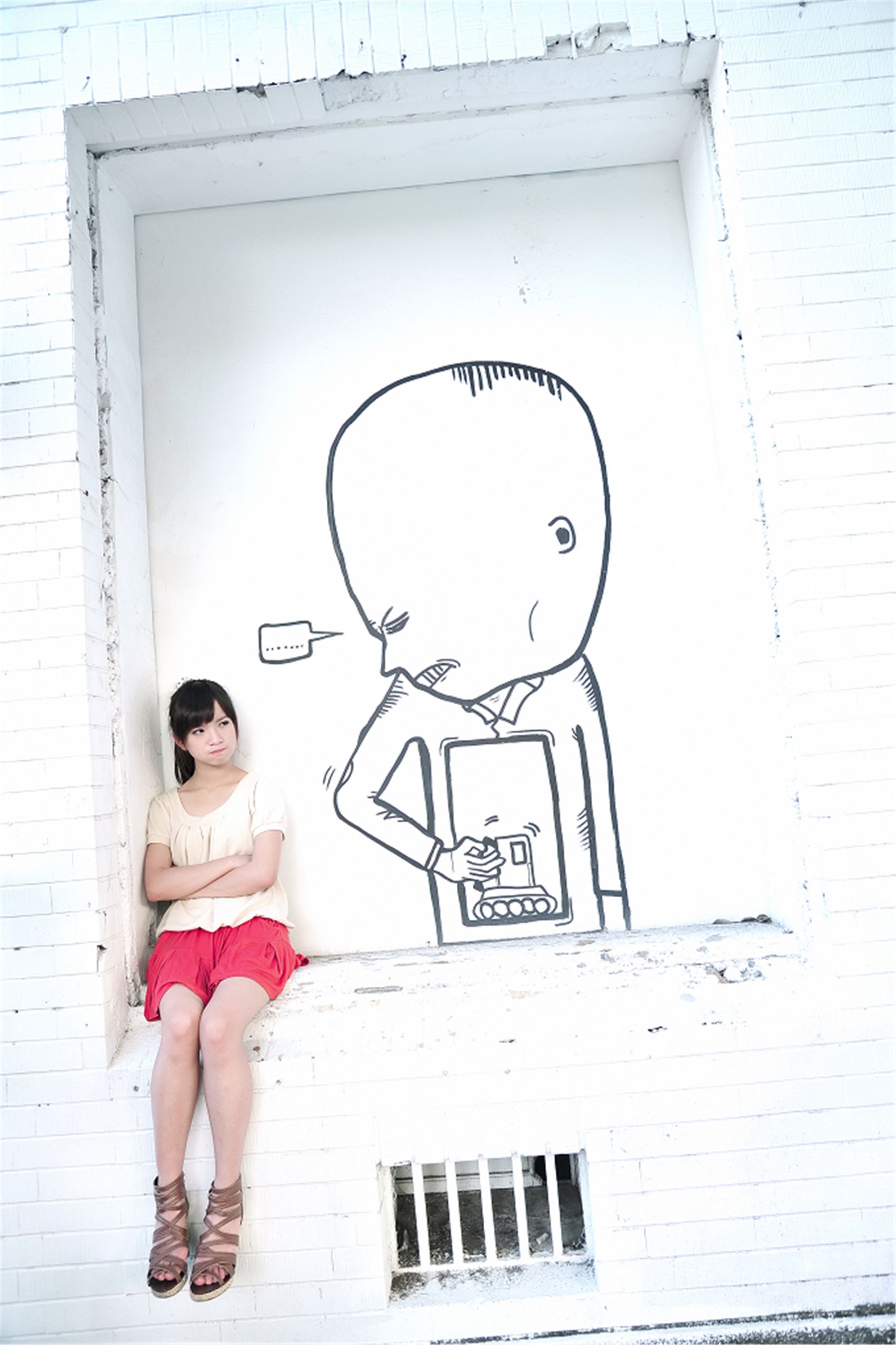 台湾美少女小敬(虞成敬)《逸仙公园外拍》_第1张