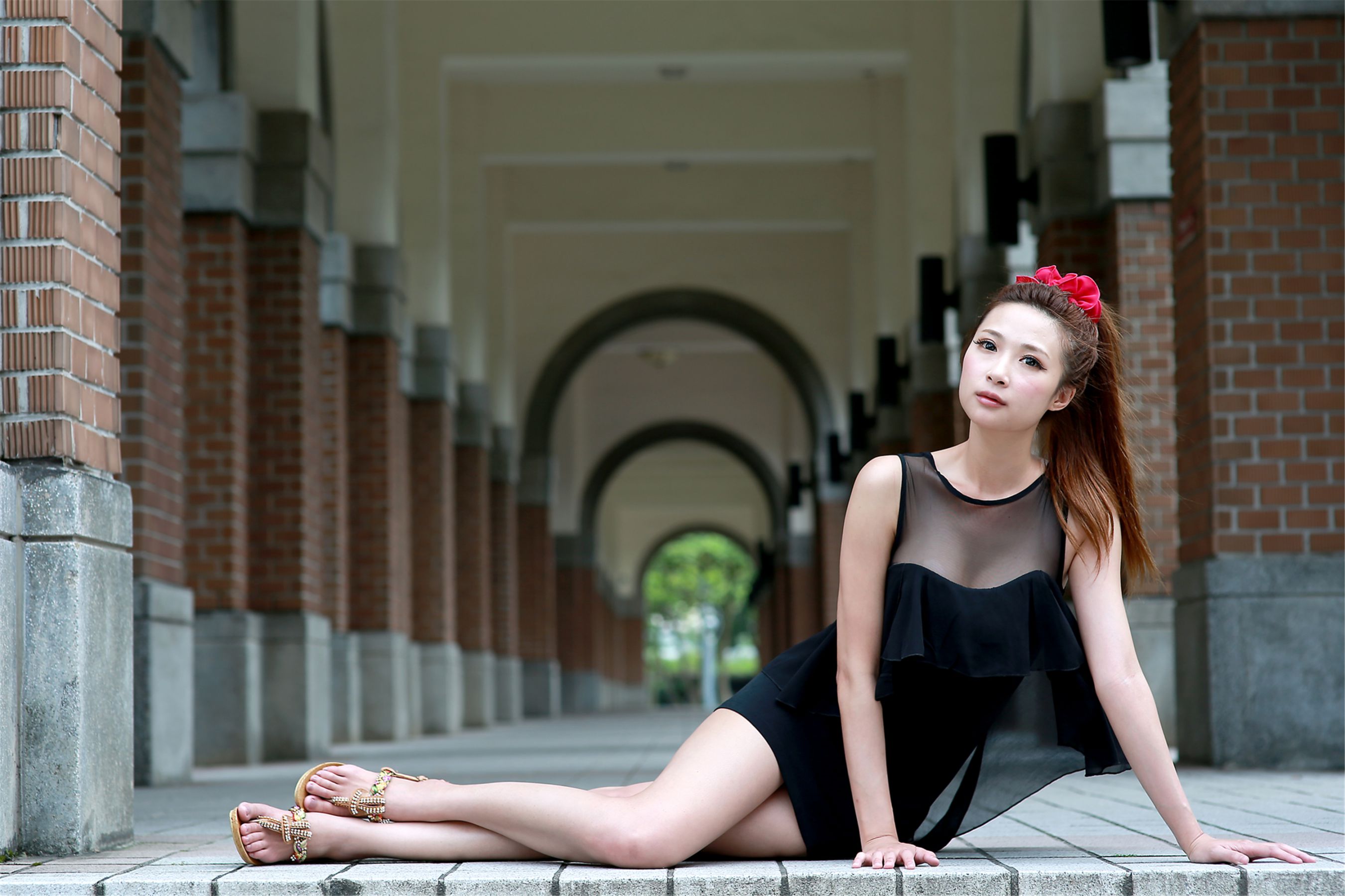 台湾妹子林小芭《春游踏青外拍》_第5张