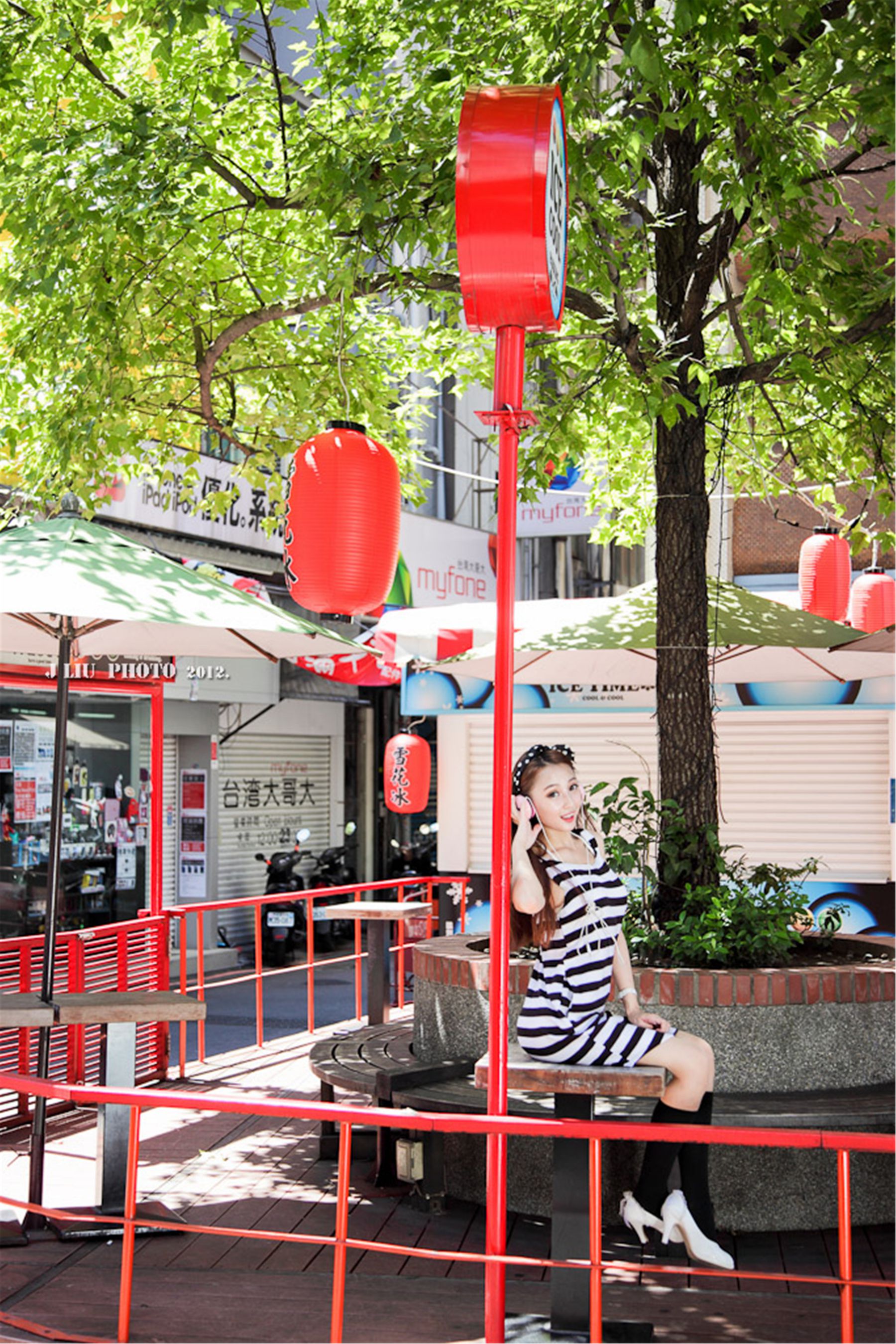 台湾妹子Barbie《西門街拍》_第3张