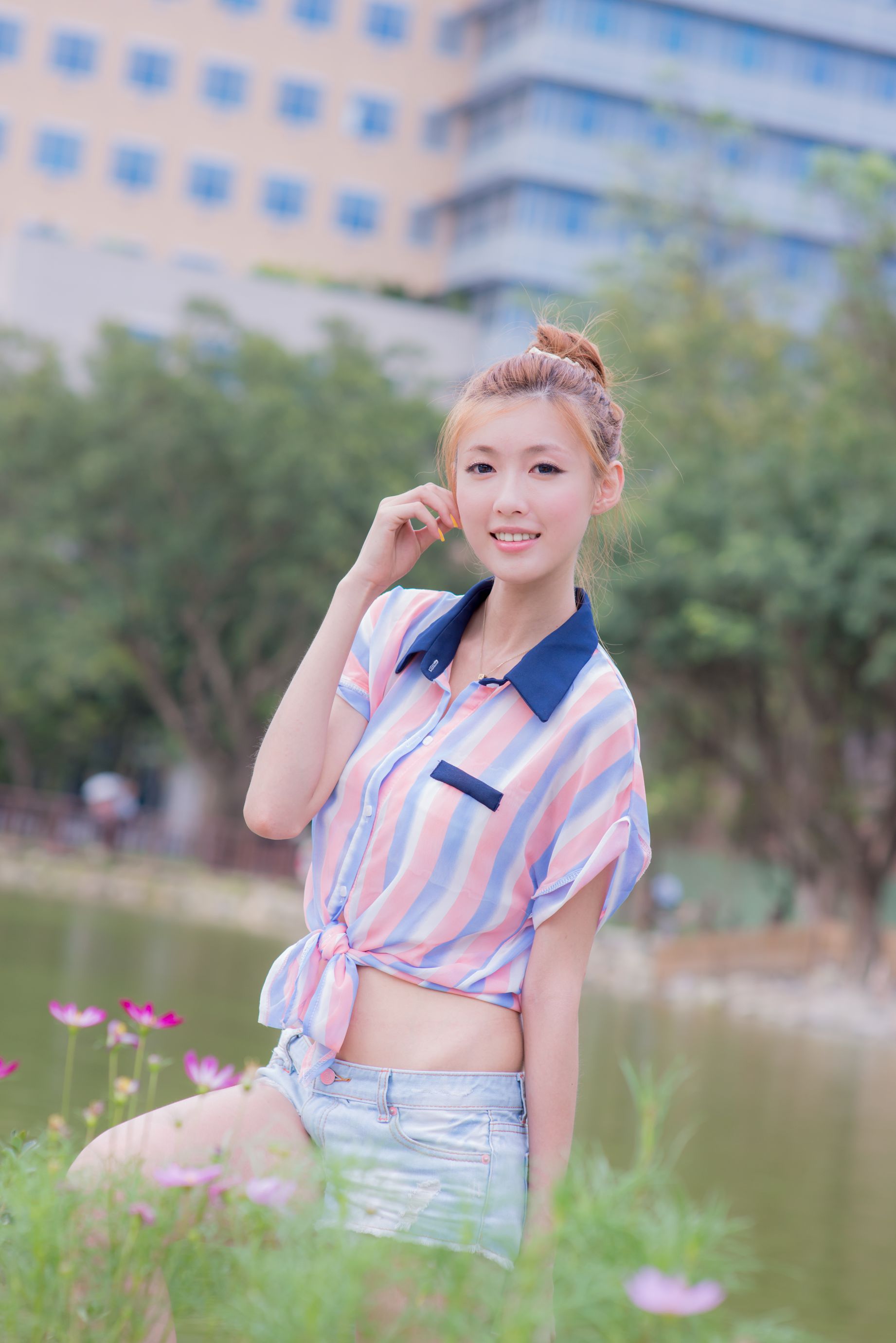 Kila晶晶/廖挺伶《小清新热裤美腿街拍》_第4张