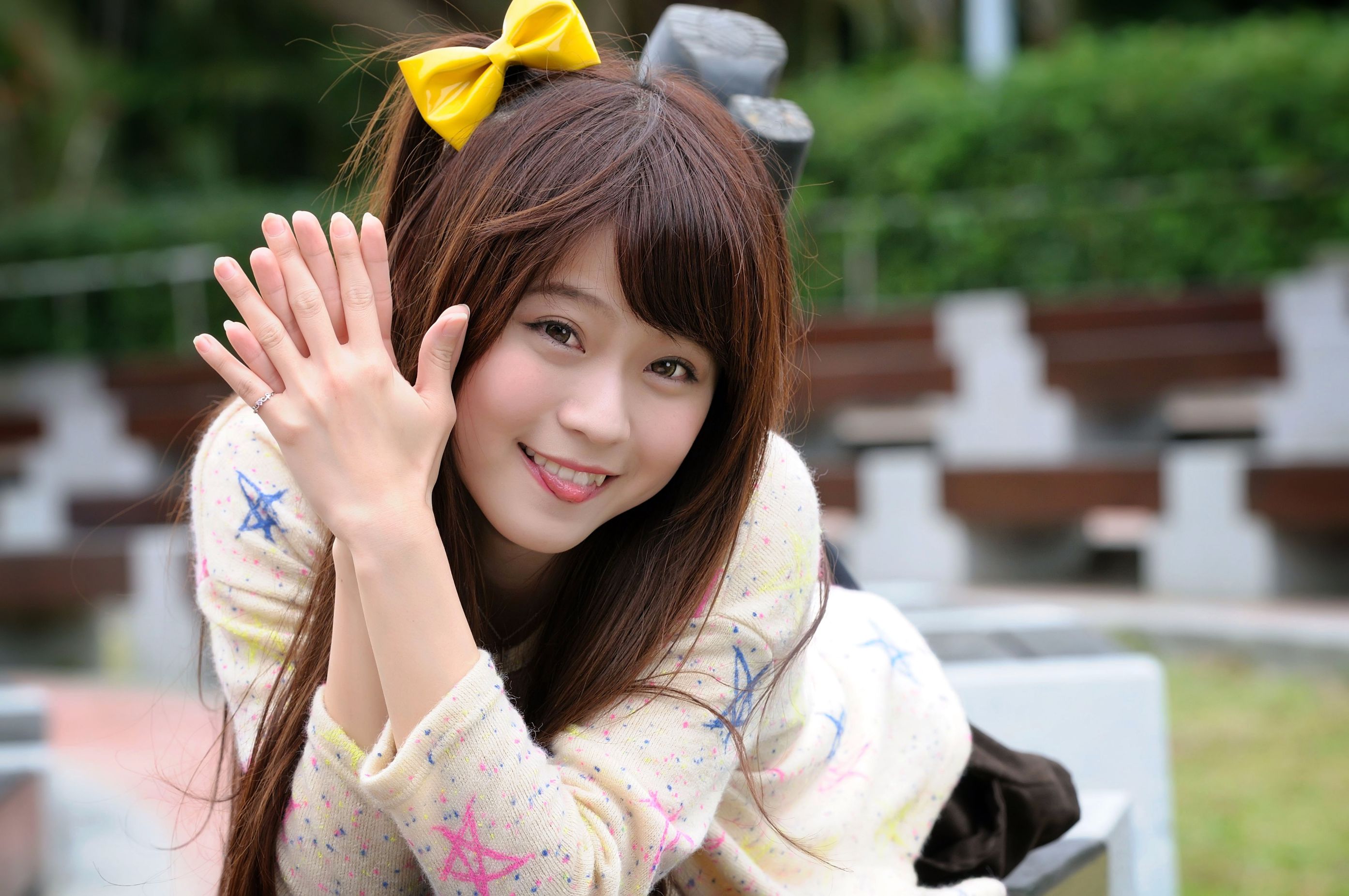 台湾美女俞瑄White/邱俞瑄《校园外拍》_第1张