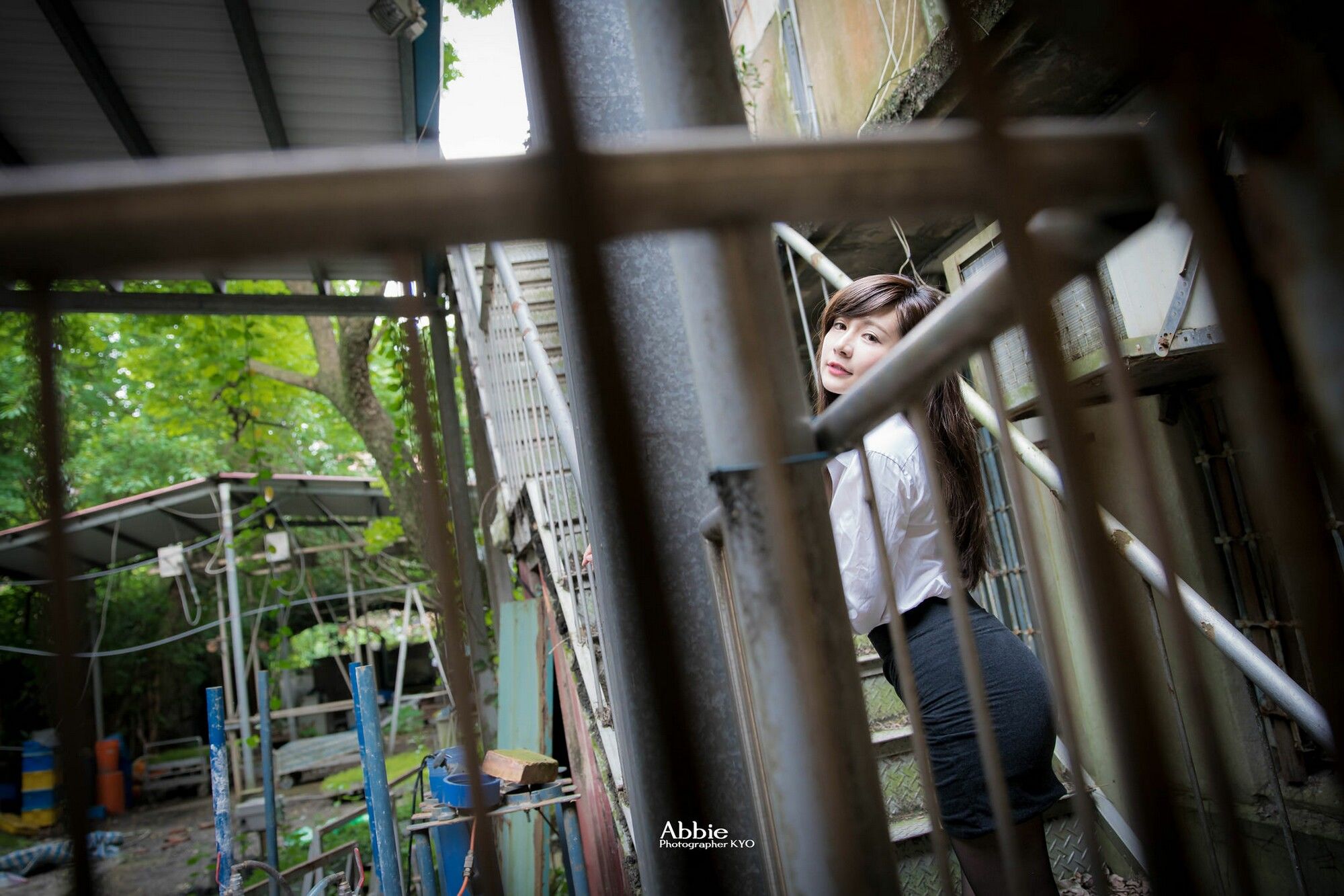 [台湾正妹] 邱艾比Abbie 黑丝OL内衣赏_第3张