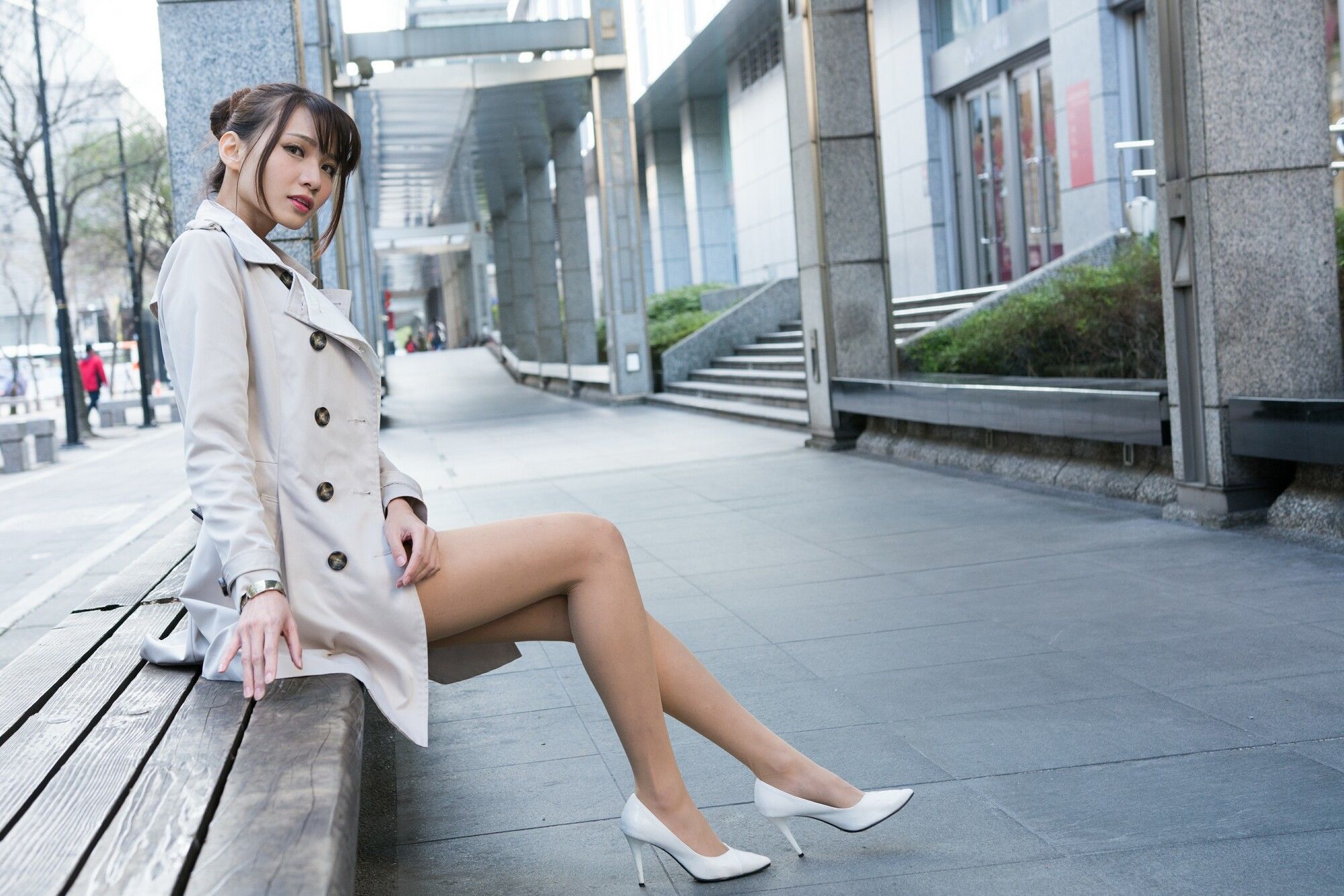 [台湾正妹] 蔡译心Candice《信義區周邊 时尚风衣街拍》_第4张