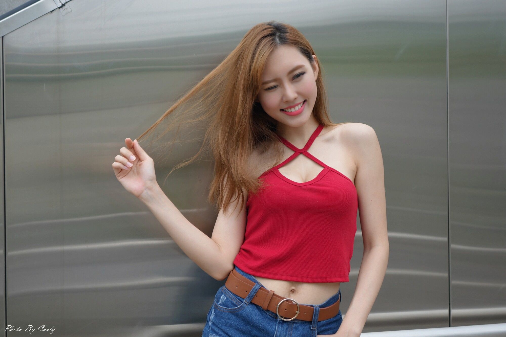 [台湾网红美女] 郭珉妏Queenie《技擊館街拍》_第1张