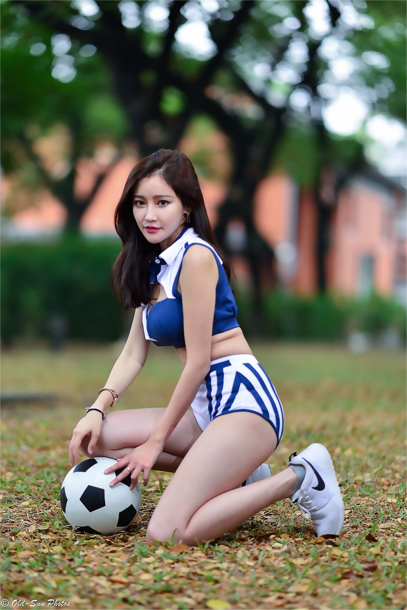 [台湾正妹] 詹艾葳Avril《客家文物館》_第1张