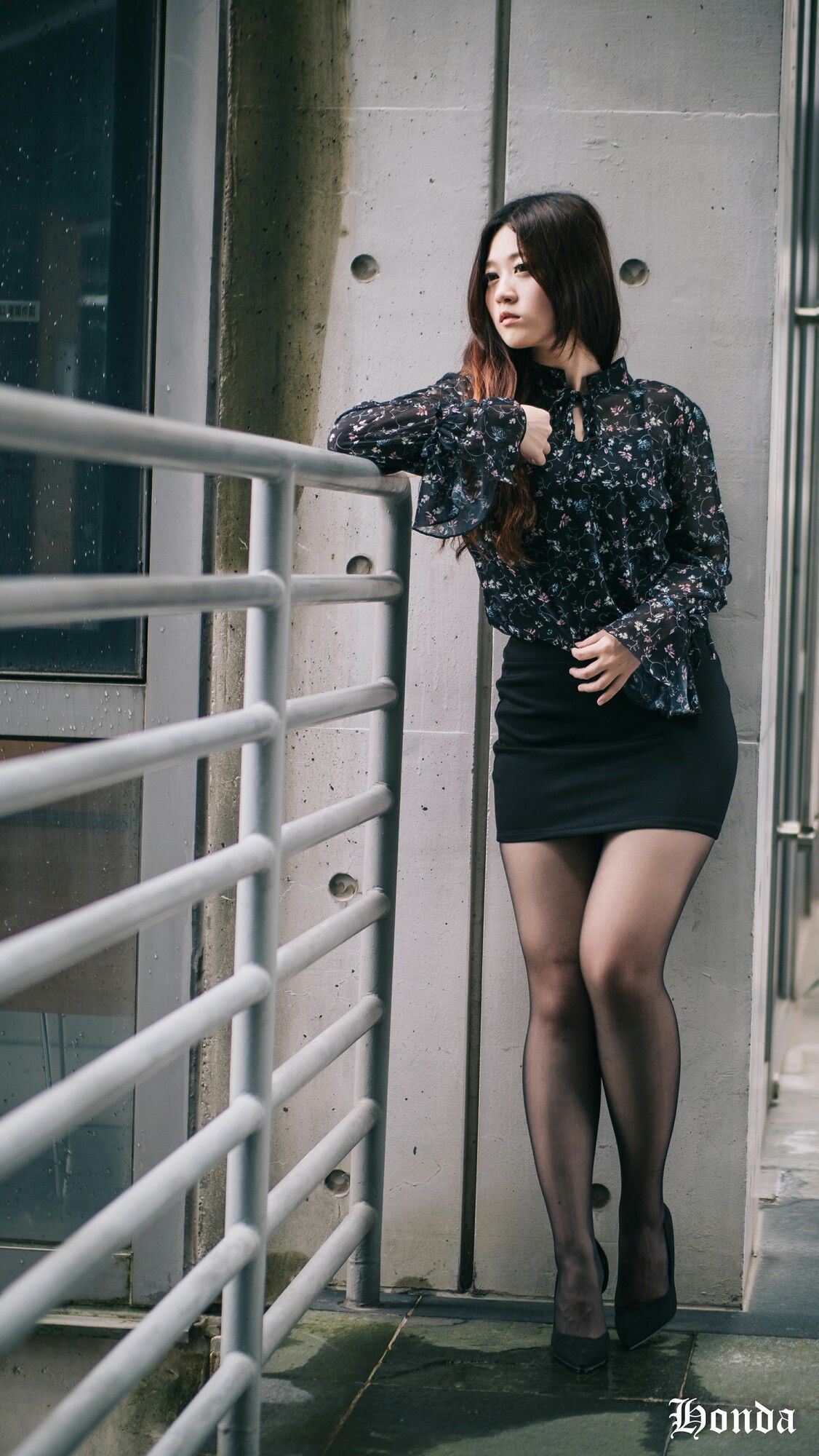 [台湾网红美女] Becky OL服装三套_第2张