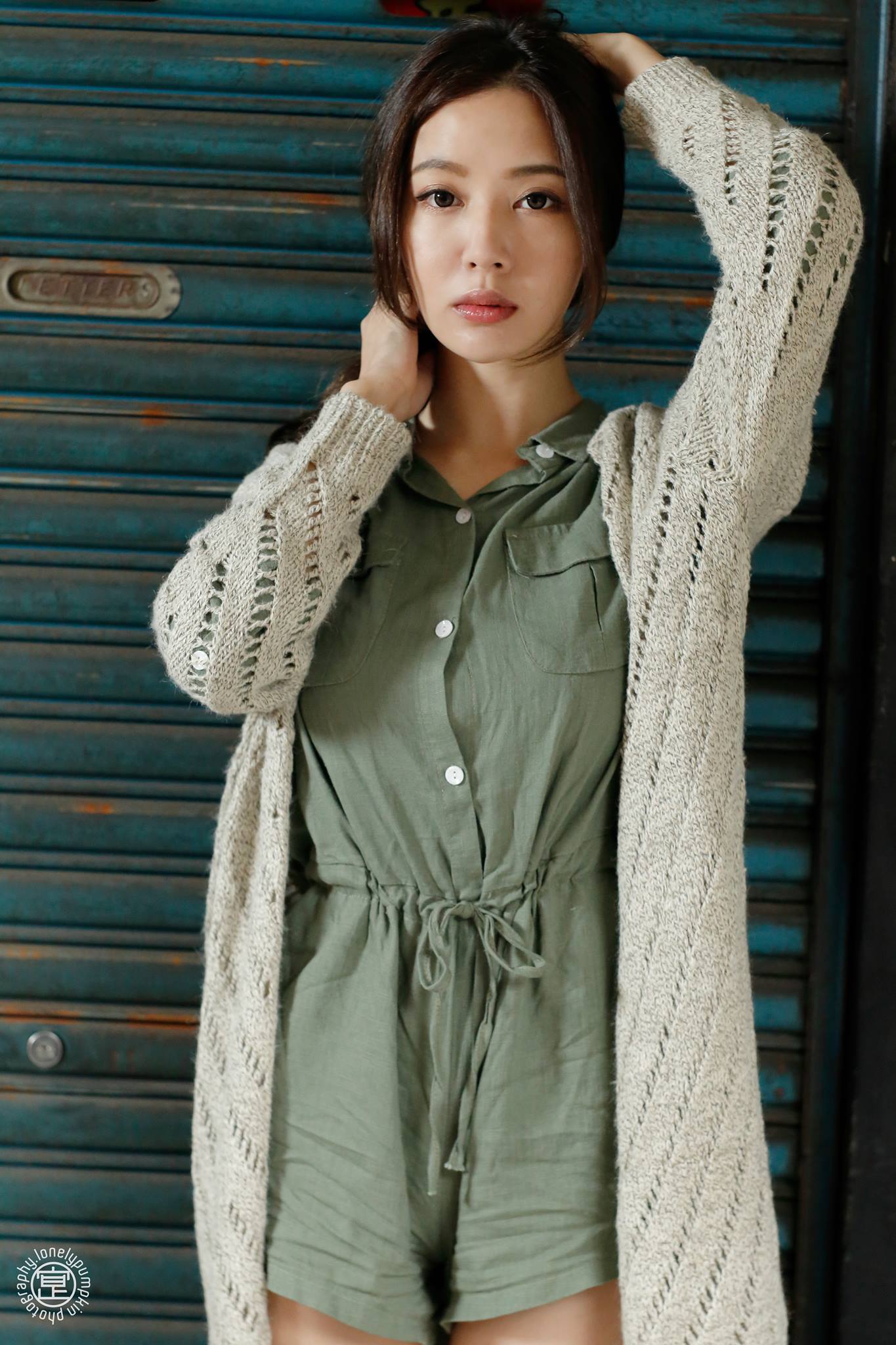 [台湾网红美女] Emma江雨恩《西藏路+南機場公寓》_第3张