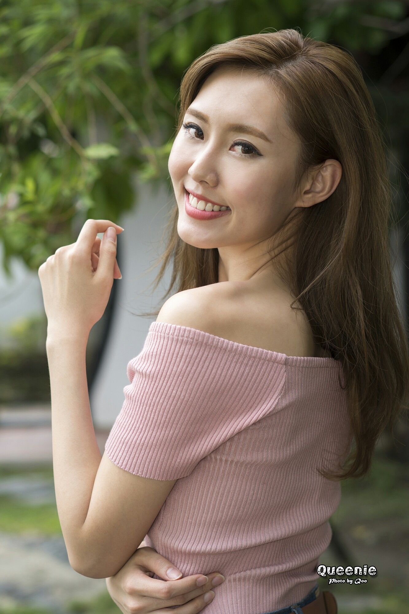 [台湾正妹] Queenie/Q尼 - 热裤美腿街拍_第5张