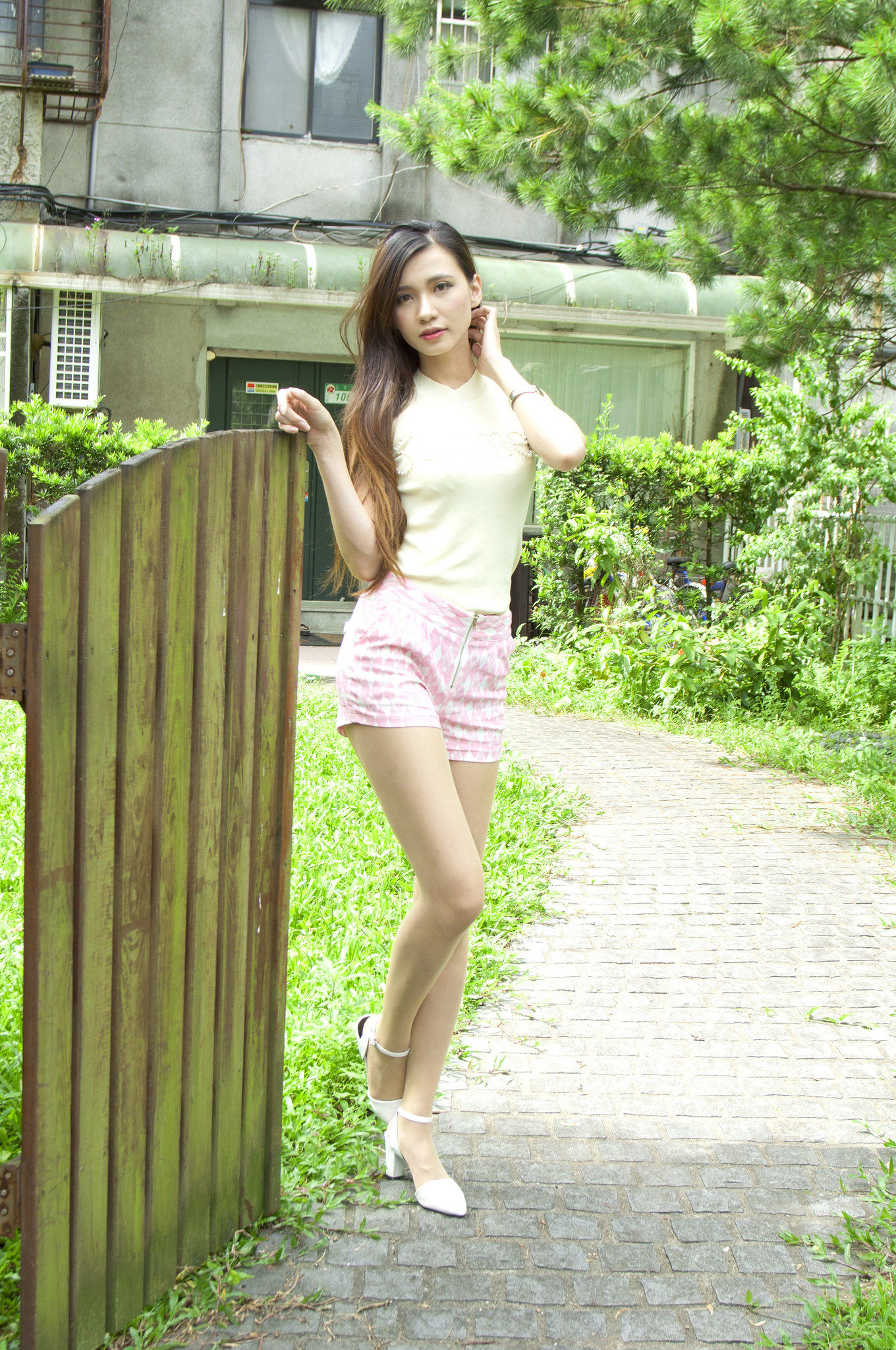 [台湾正妹] 蔡译心 - 外拍三套服装（2）_第1张